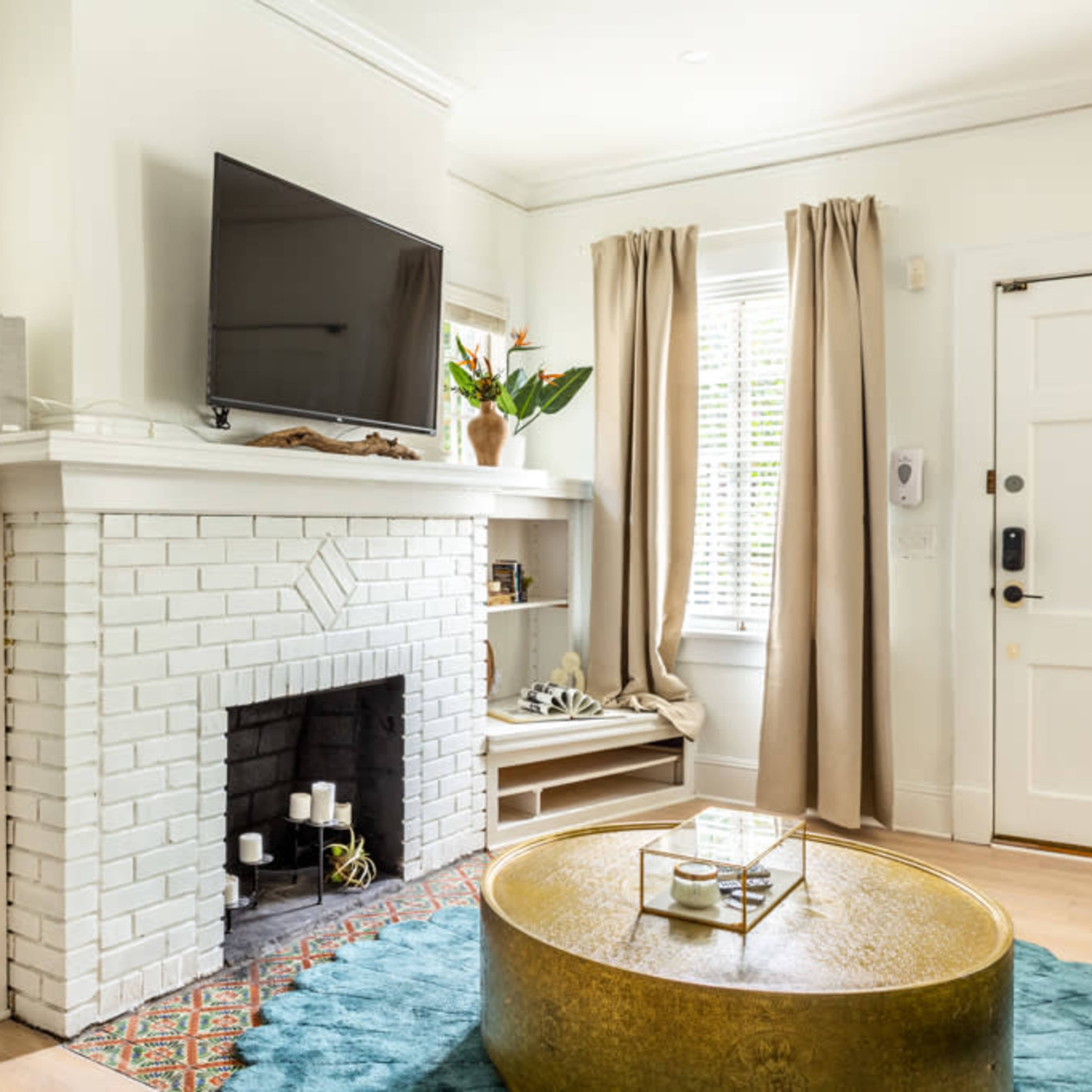 Blithely Baroque - Designer Piedmont Park Escape Image in Midtown, Atlanta, GA
