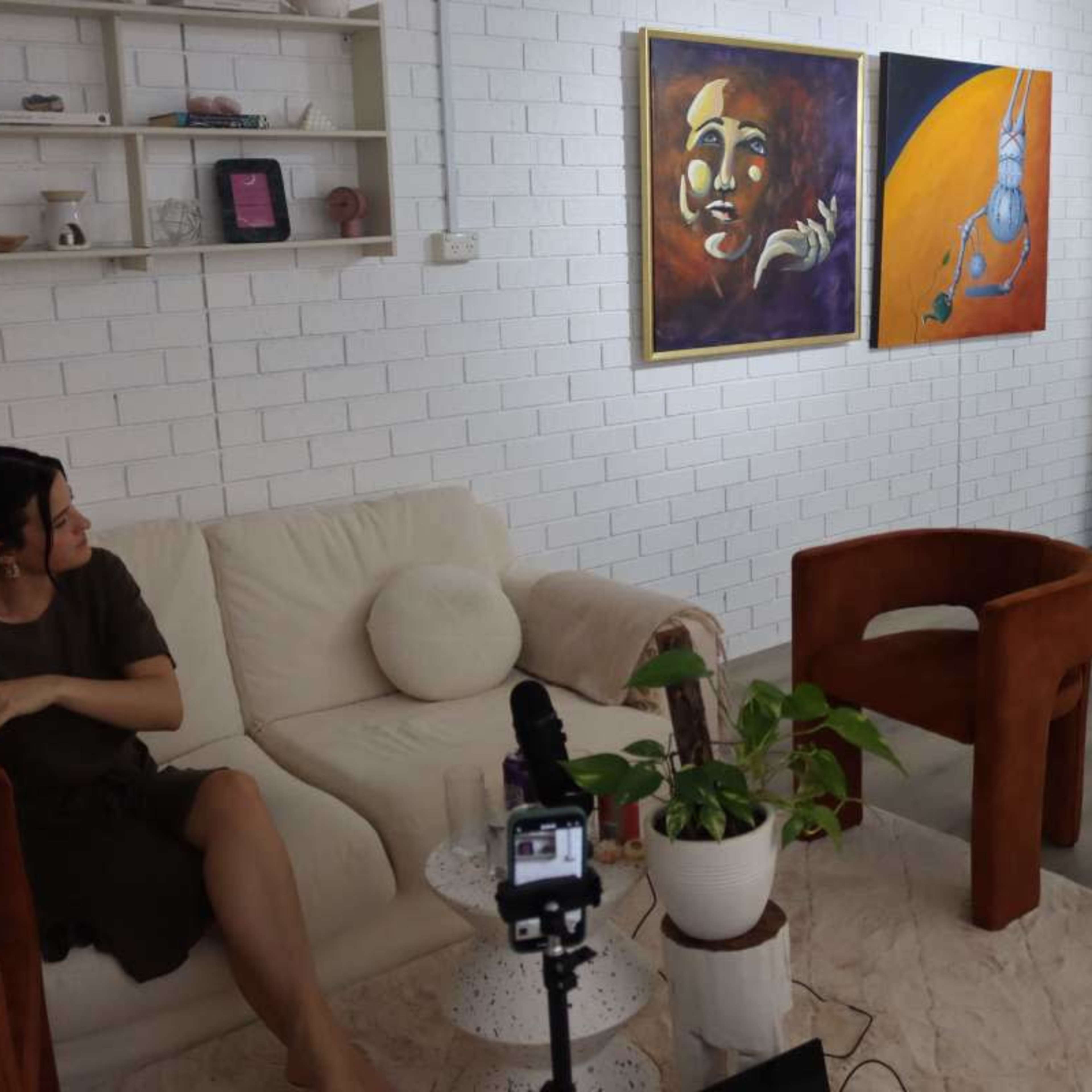 Aesthetic urban private  studio with cozy chic vibes Image in Central Coast, Central Coast, NSW