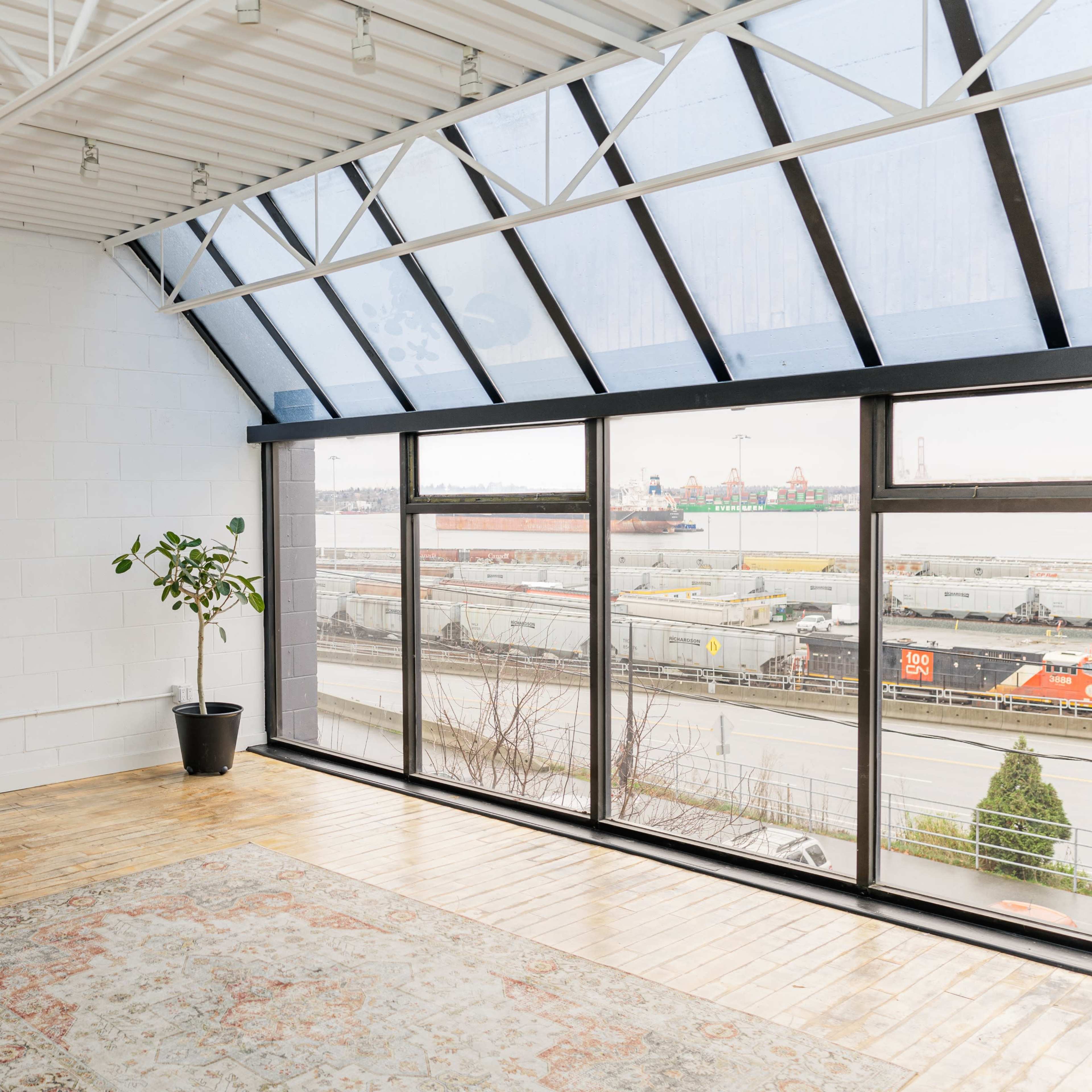 Shipyards Studio with amazing natural light Image in North Vancouver, North Vancouver, BC