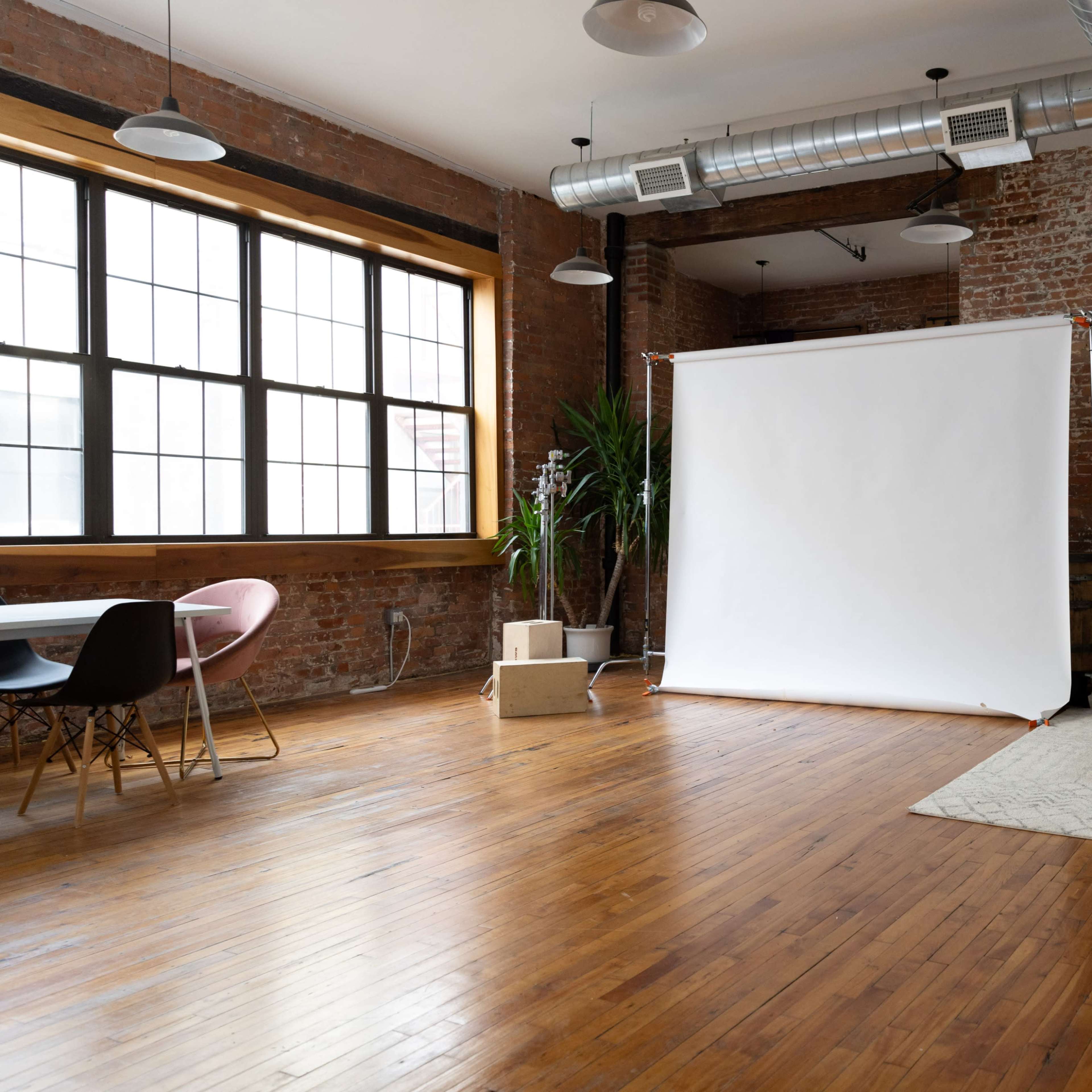 Bushwick Photo Studio with Industrial Loft Windows Image in Bushwick, Brooklyn, NY