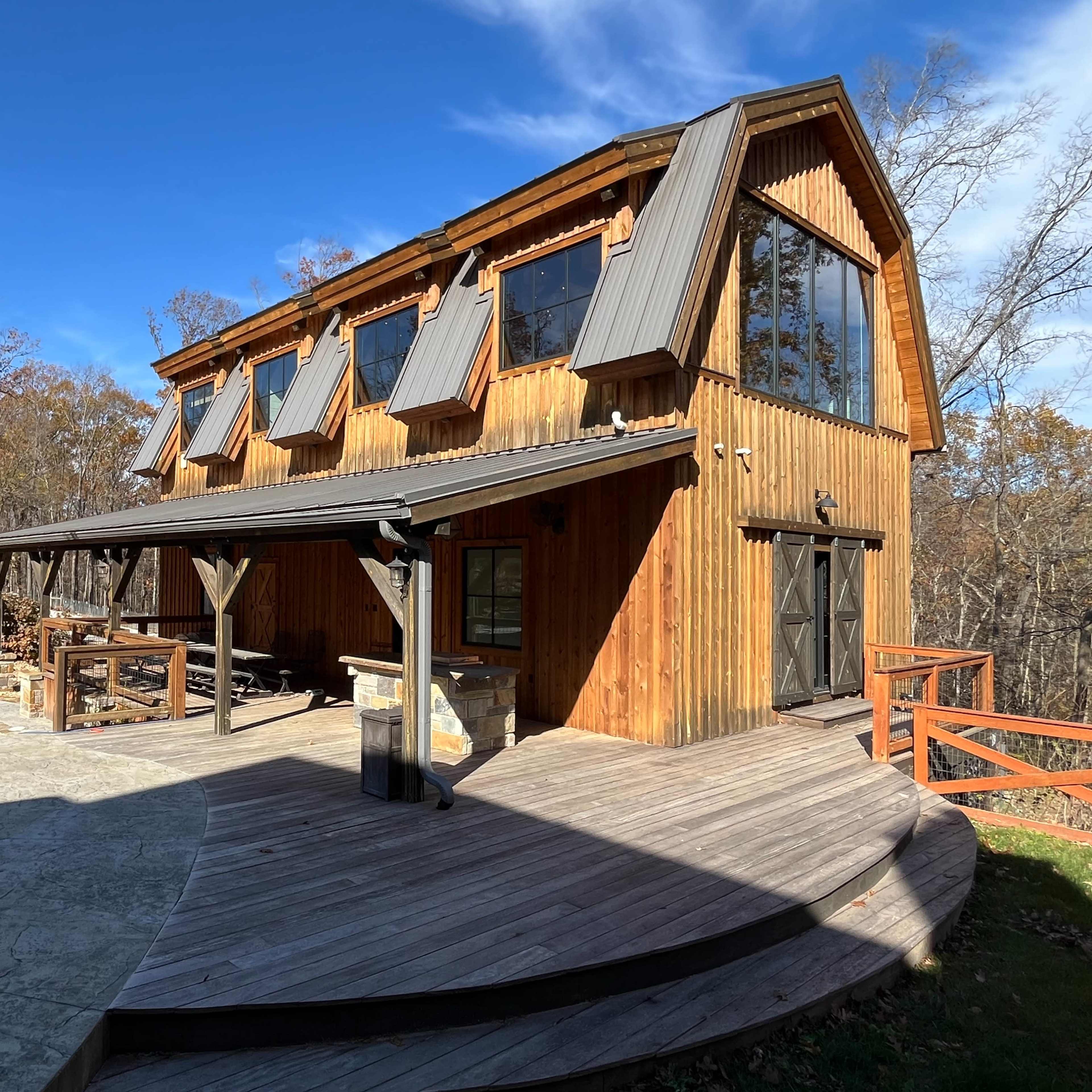 Modern Barn Loft with a View Image in , Bentonville, AR