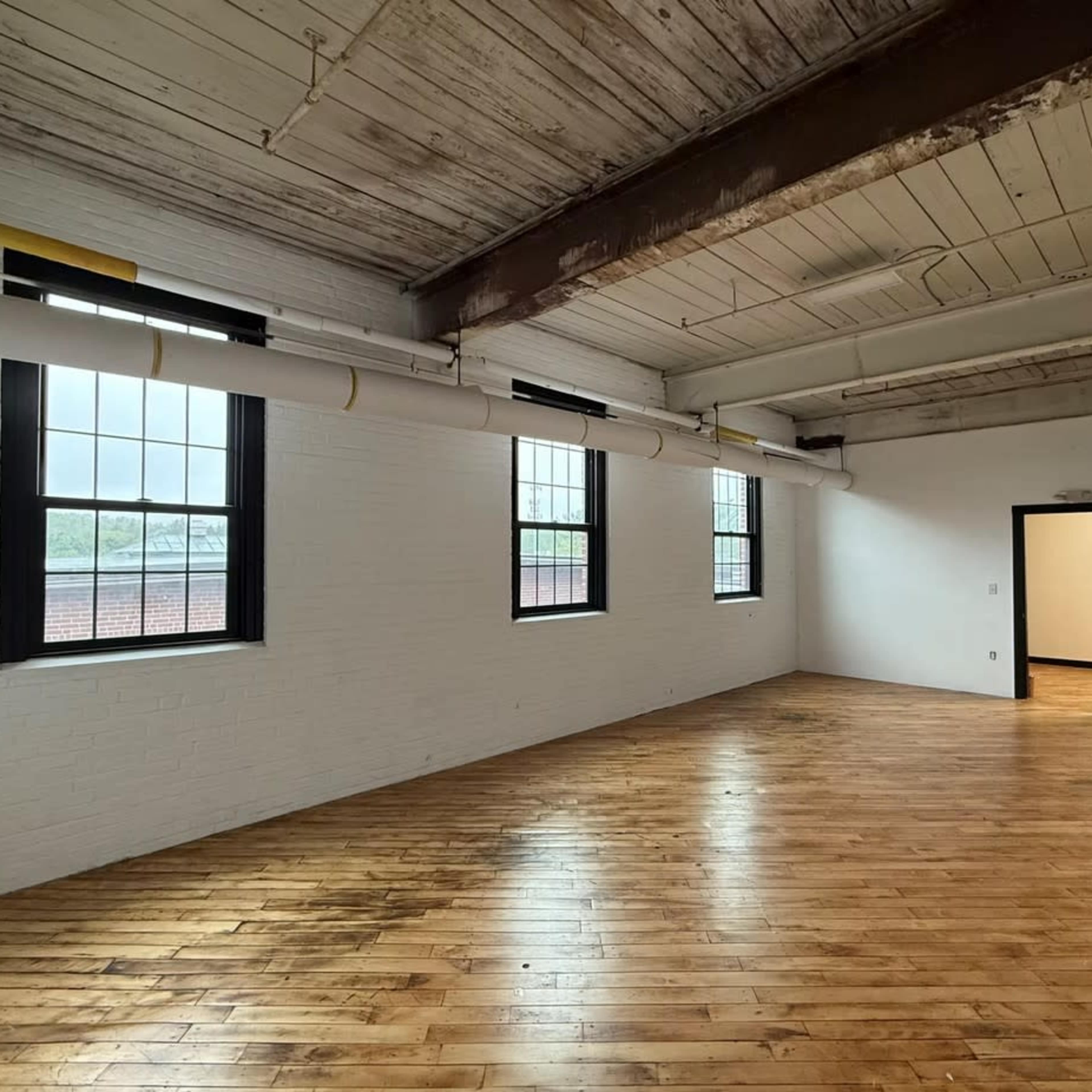 Light-Filled Loft for Photography, Content Creation, Private Parties Image in Norwood, Norwood, MA