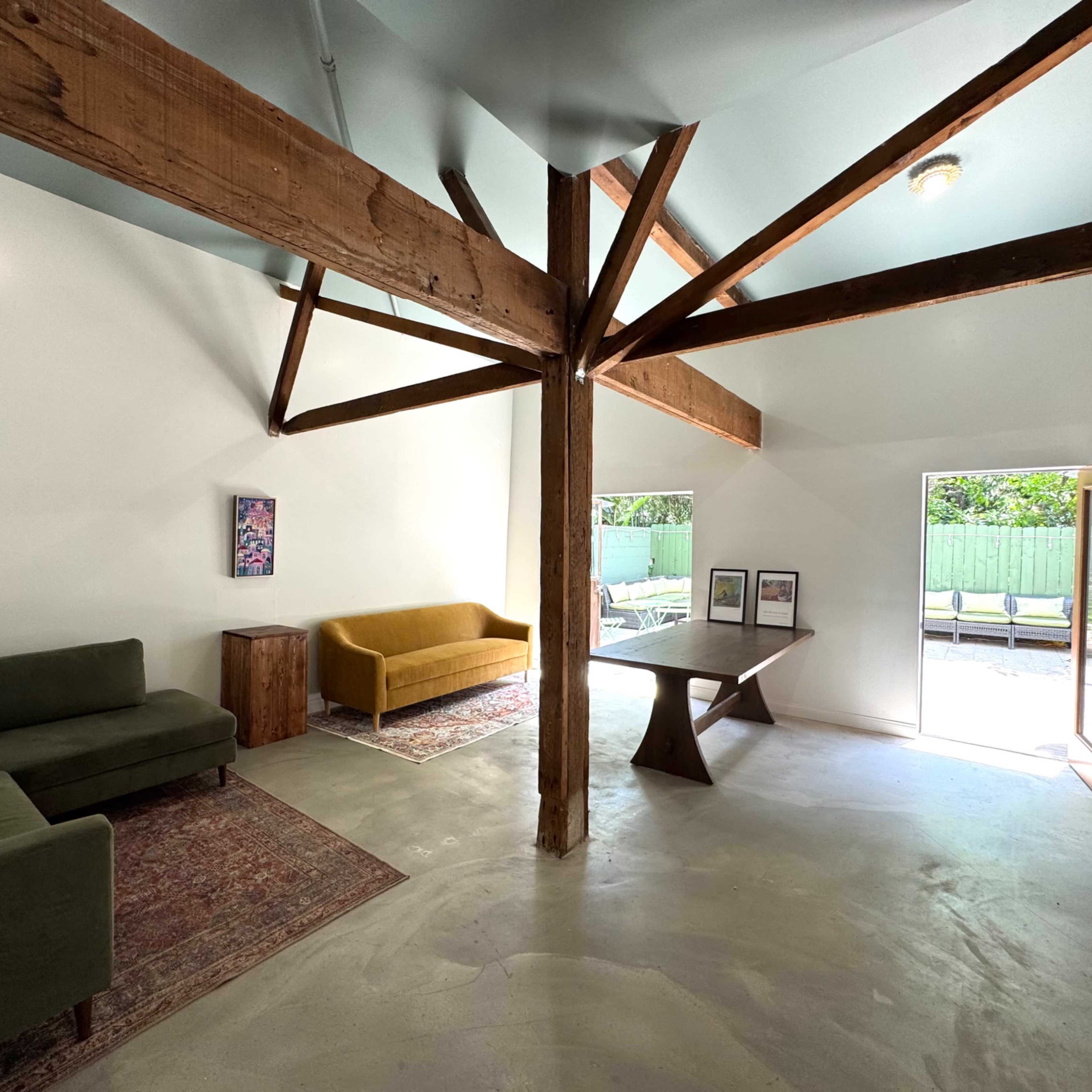 Urban Light-Filled Space with Garden View Image in South Los Angeles, Los Angeles, CA