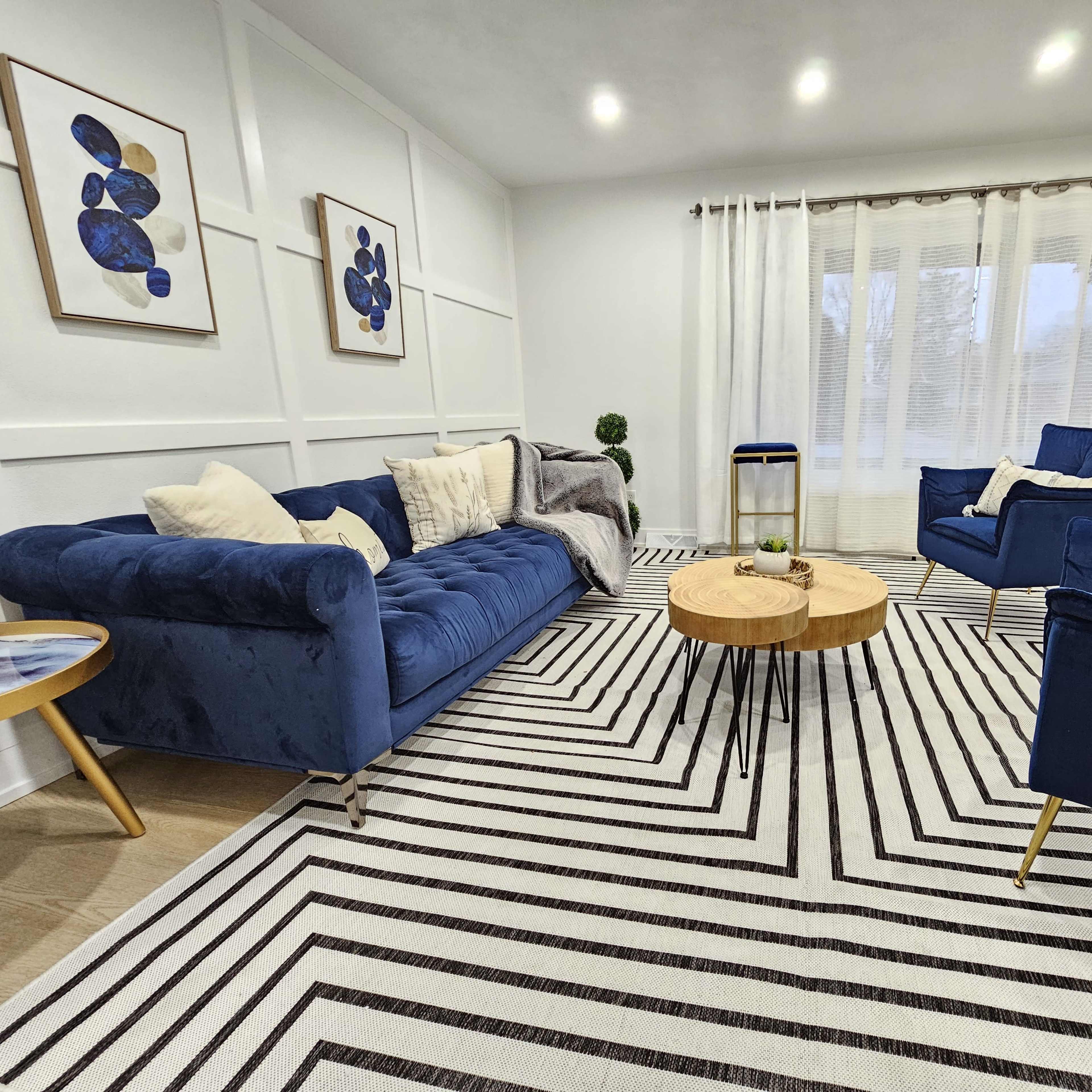 Beautiful House for Unique Hosting Image in Waukegan Township, Waukegan, IL