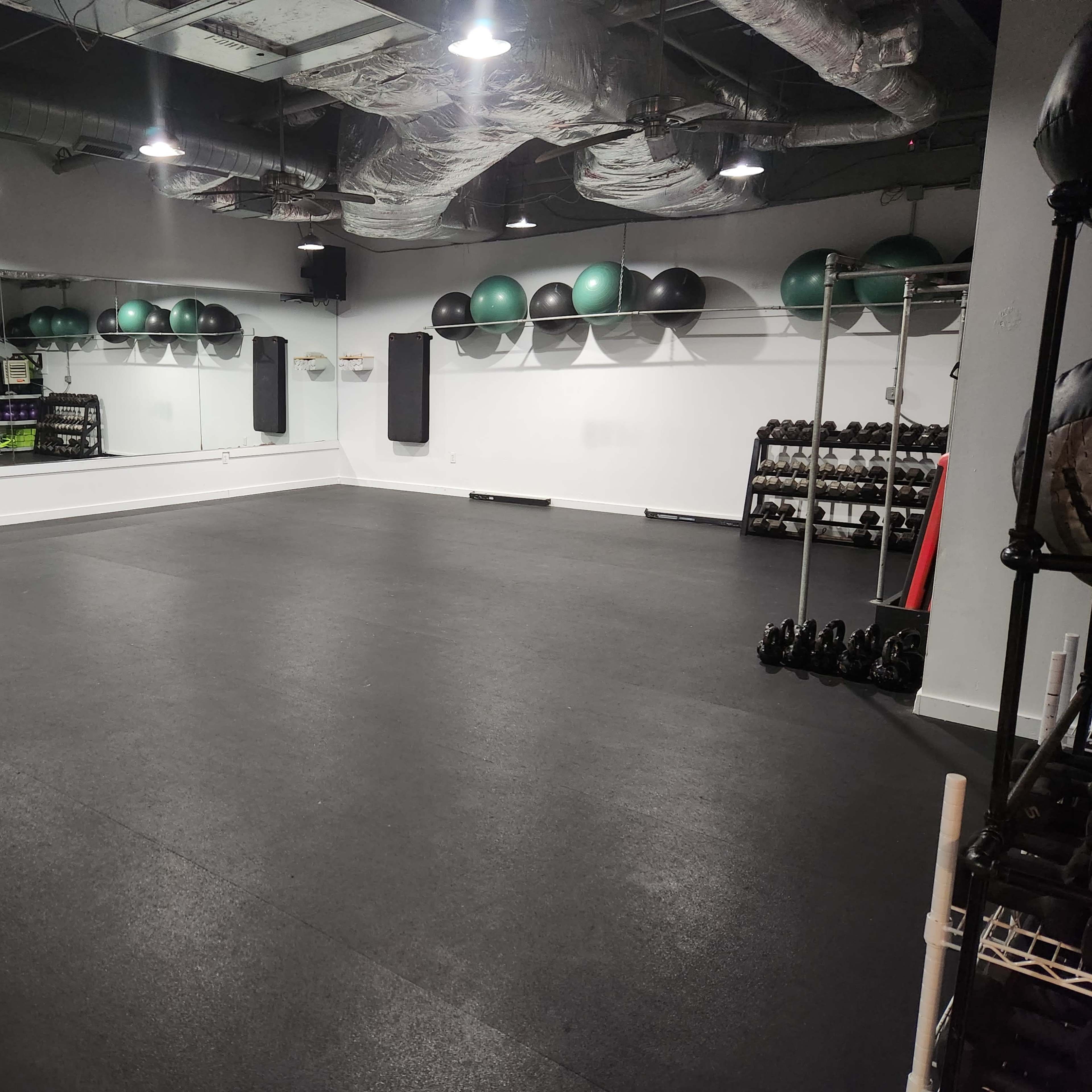 Easily Accessible Downtown Gym/Studio with Free Garage parking Image in Austin, Austin, TX