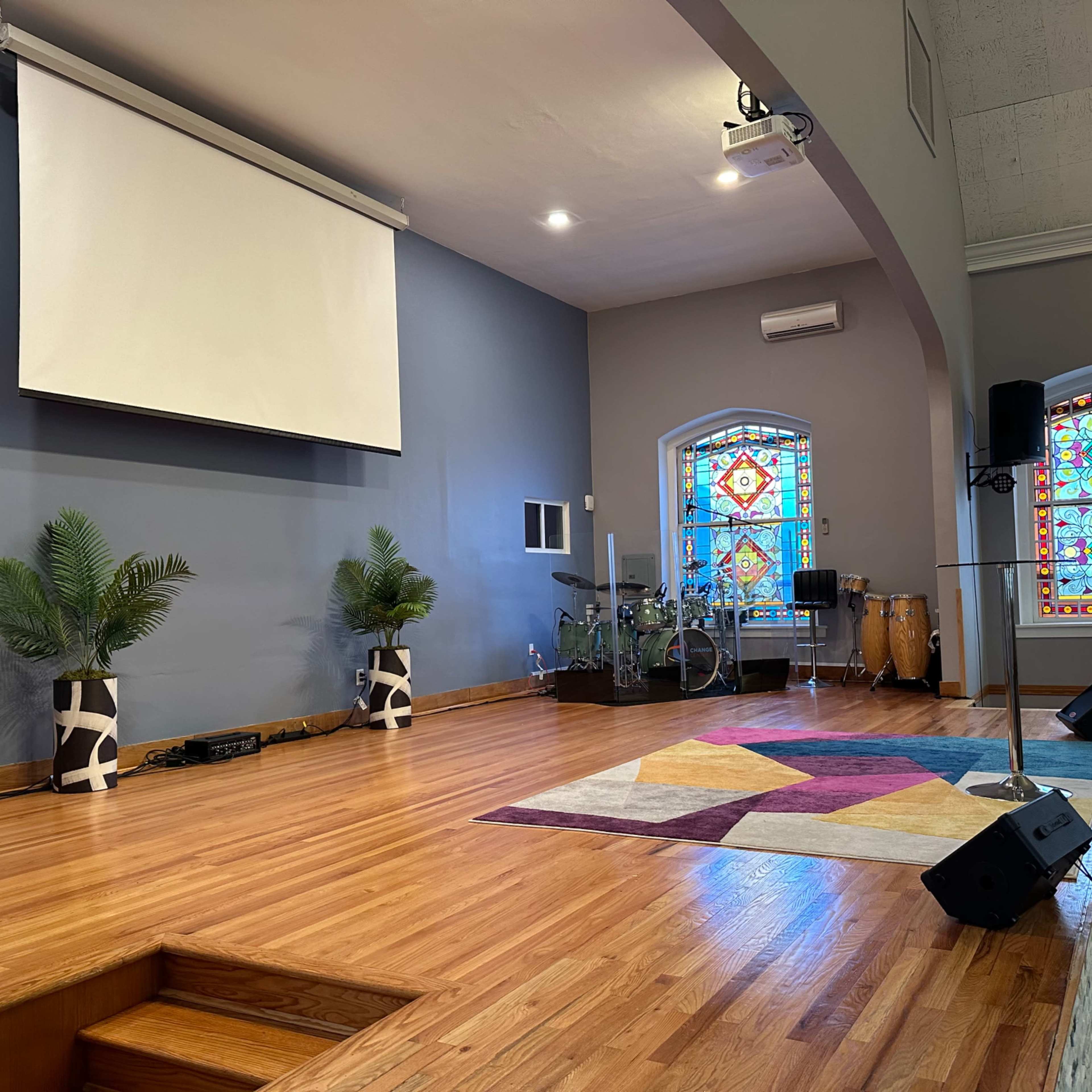 South Jersey Modern/Traditional Church Image in Paulsboro, Paulsboro, NJ