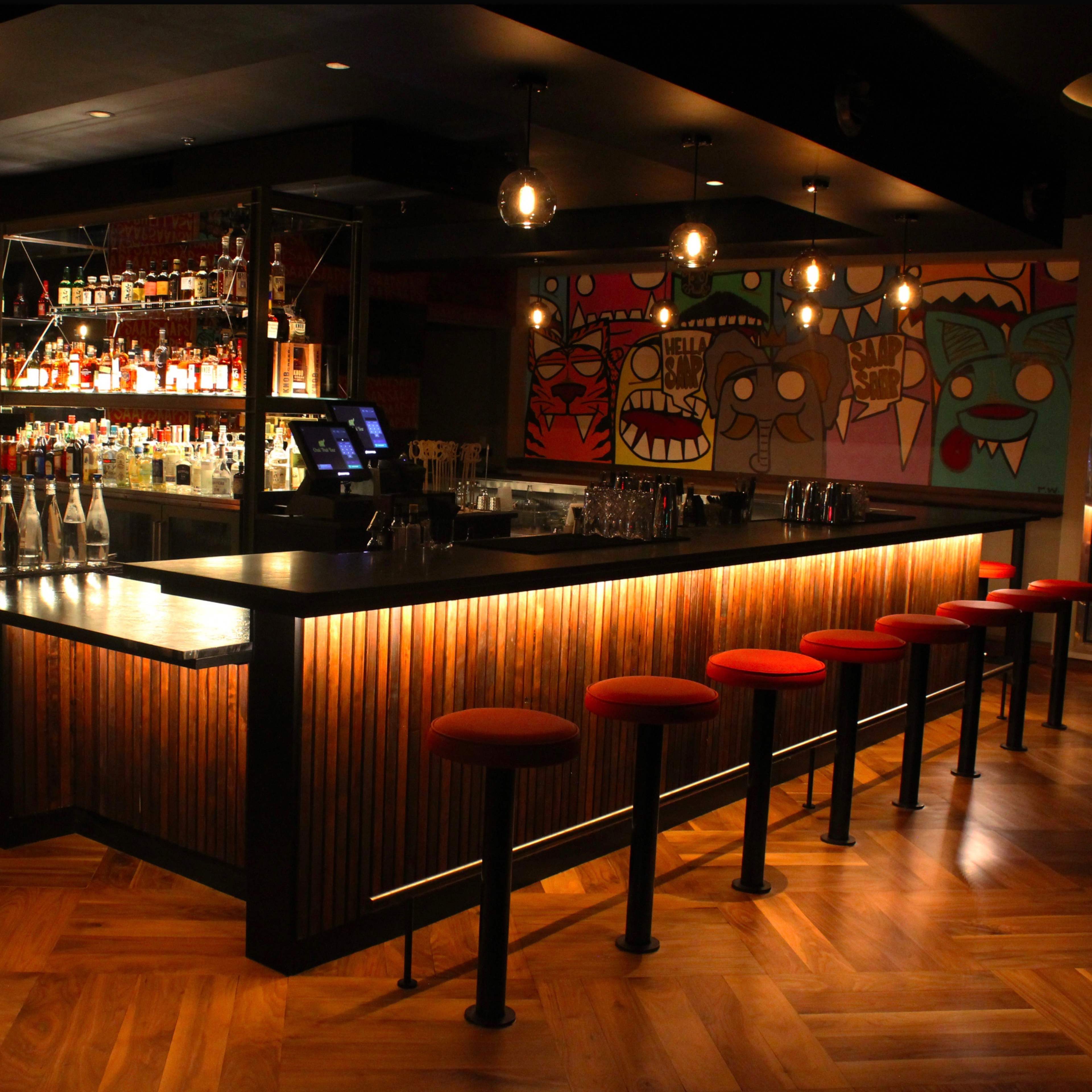 Elegant, Hip Restaurant/Bar with Great Lighting Image in Piedmont Avenue, Oakland, CA