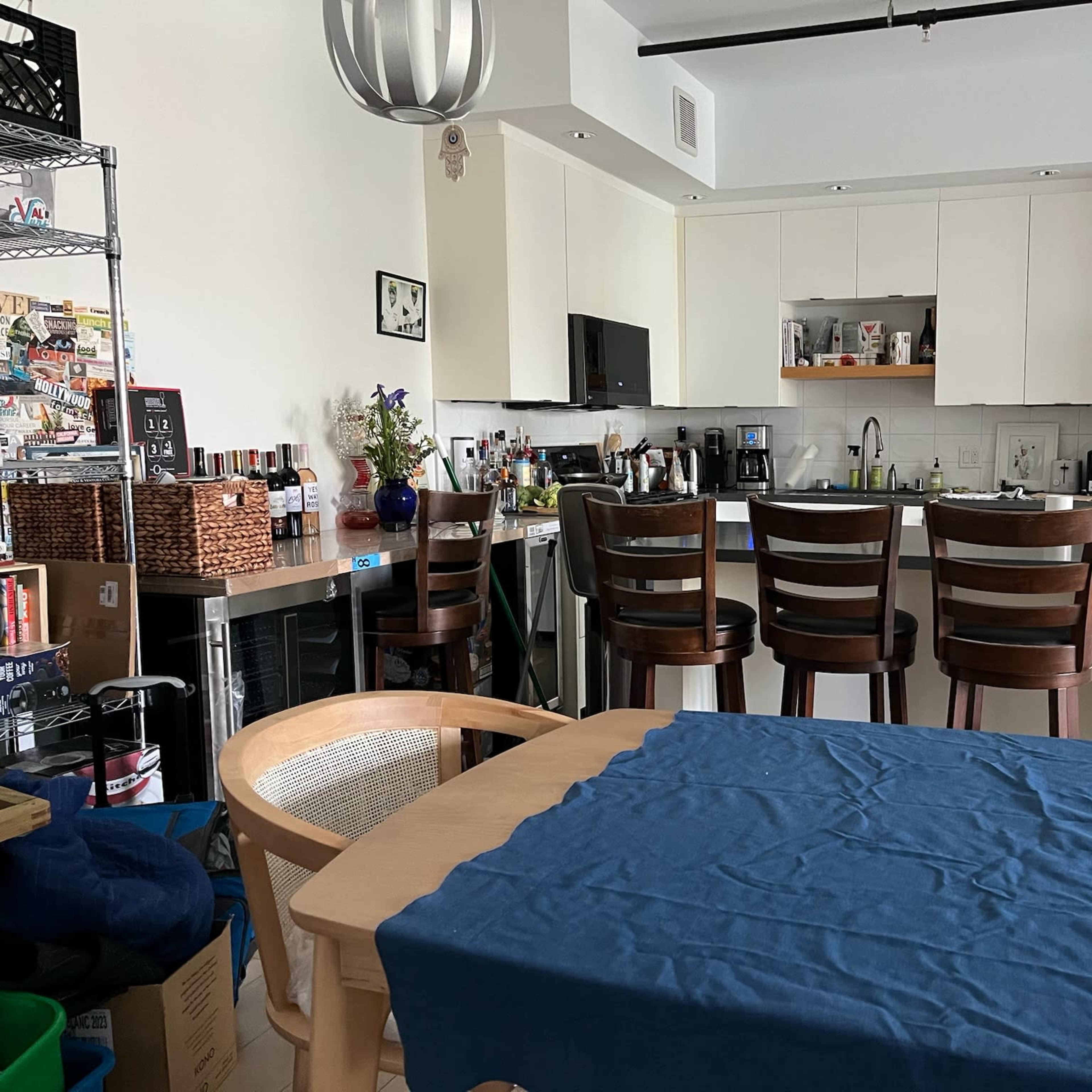 Larchmont Village Loft with working Kitchen Setting and Community Table Image in Hollywood, Los Angeles, CA