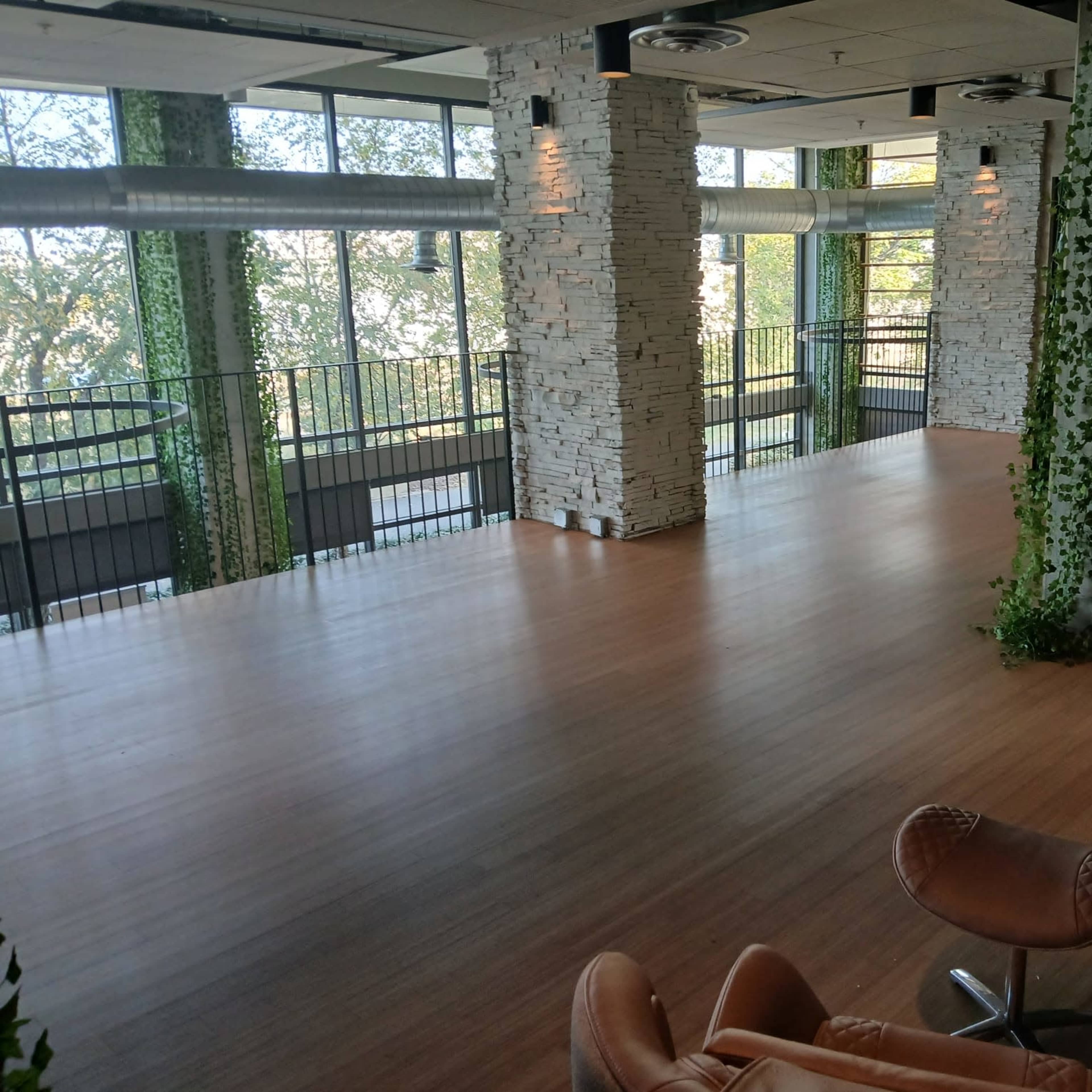 Serene Urban Retreat: Modern Aesthetic Loft in Downtown Baltimore Image in Locust Point, Baltimore, MD