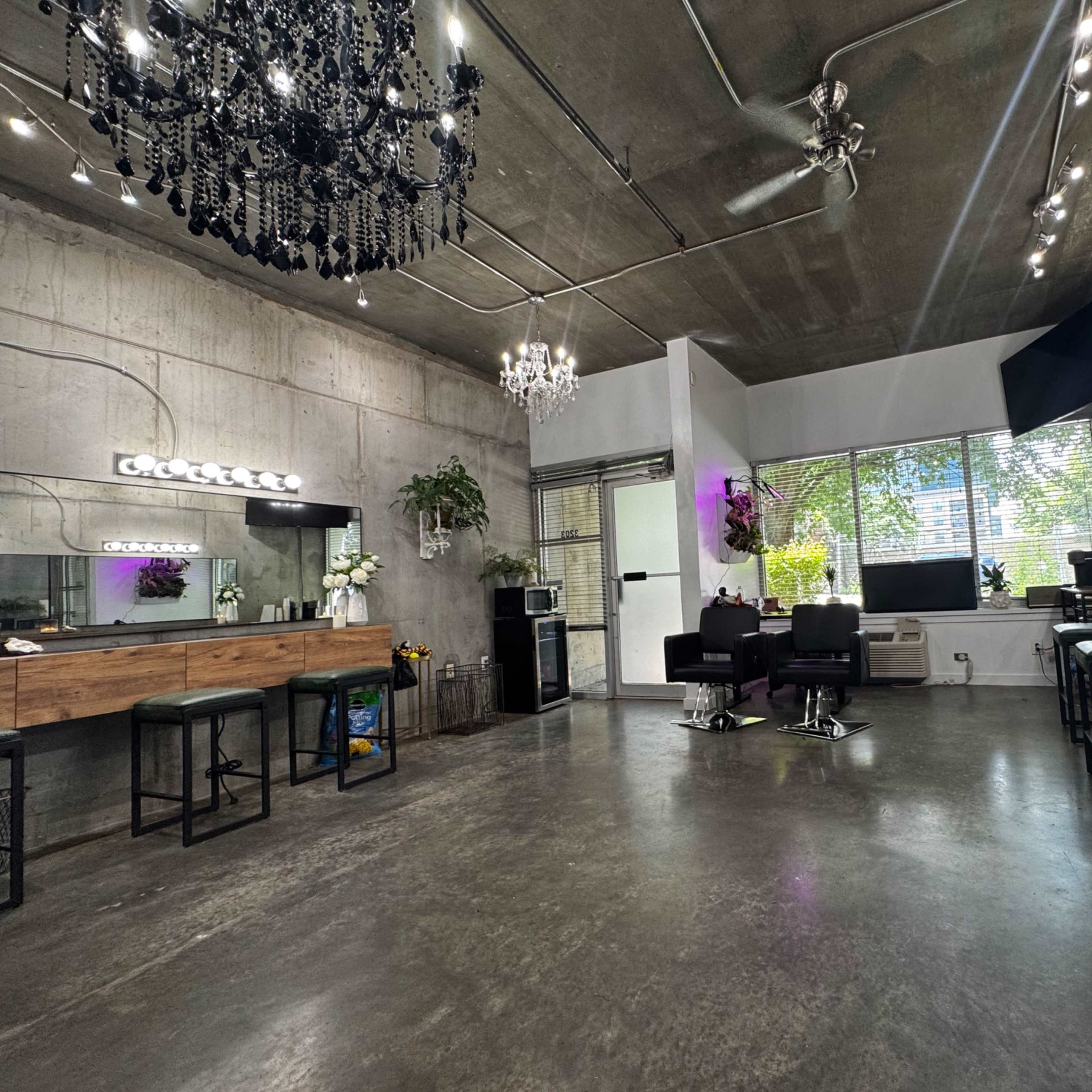 Gunn Glamour Academy Image in Midtown, Atlanta, GA