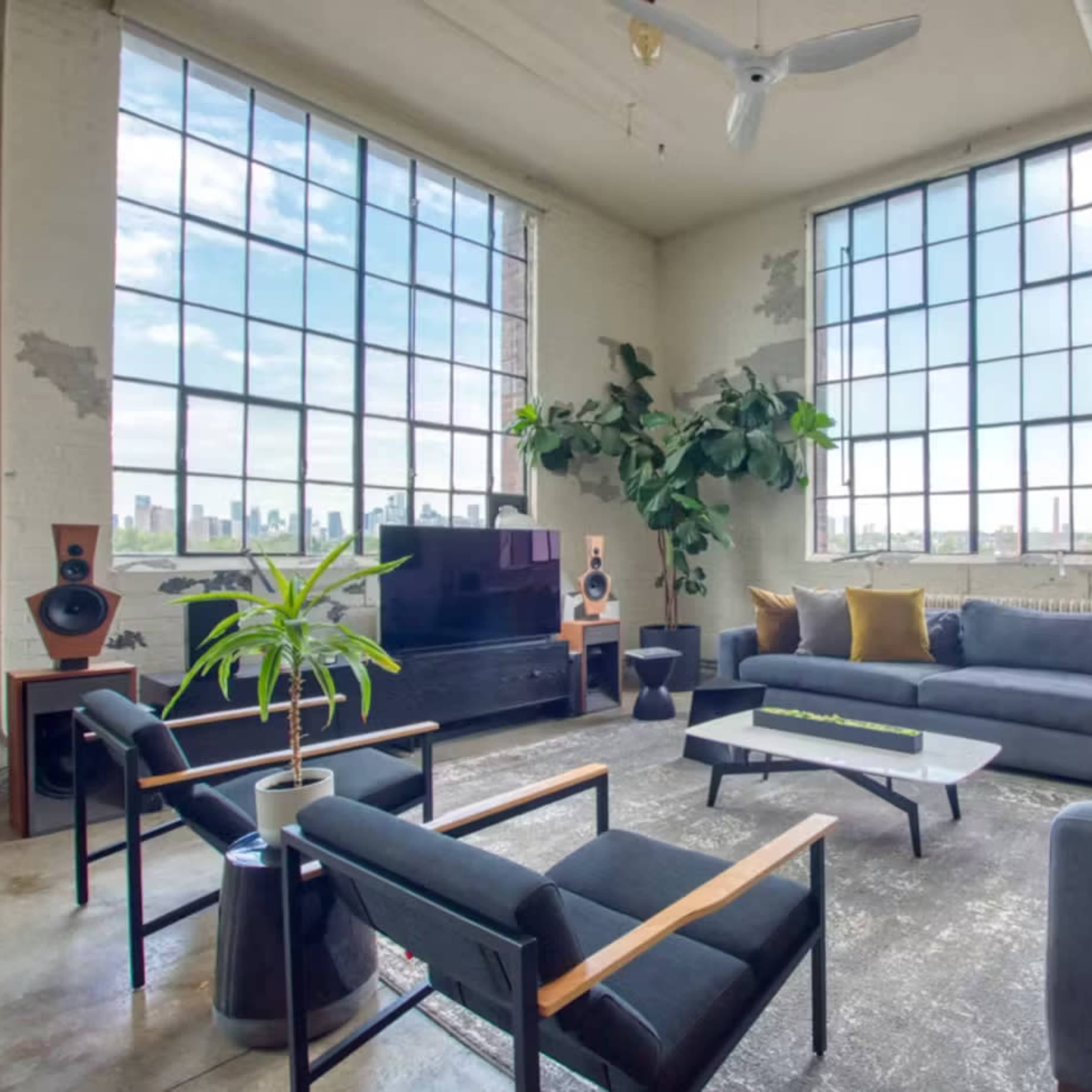 Studio Loft In Leslieville – Transformable Event Space Image in South Riverdale, Toronto, ON
