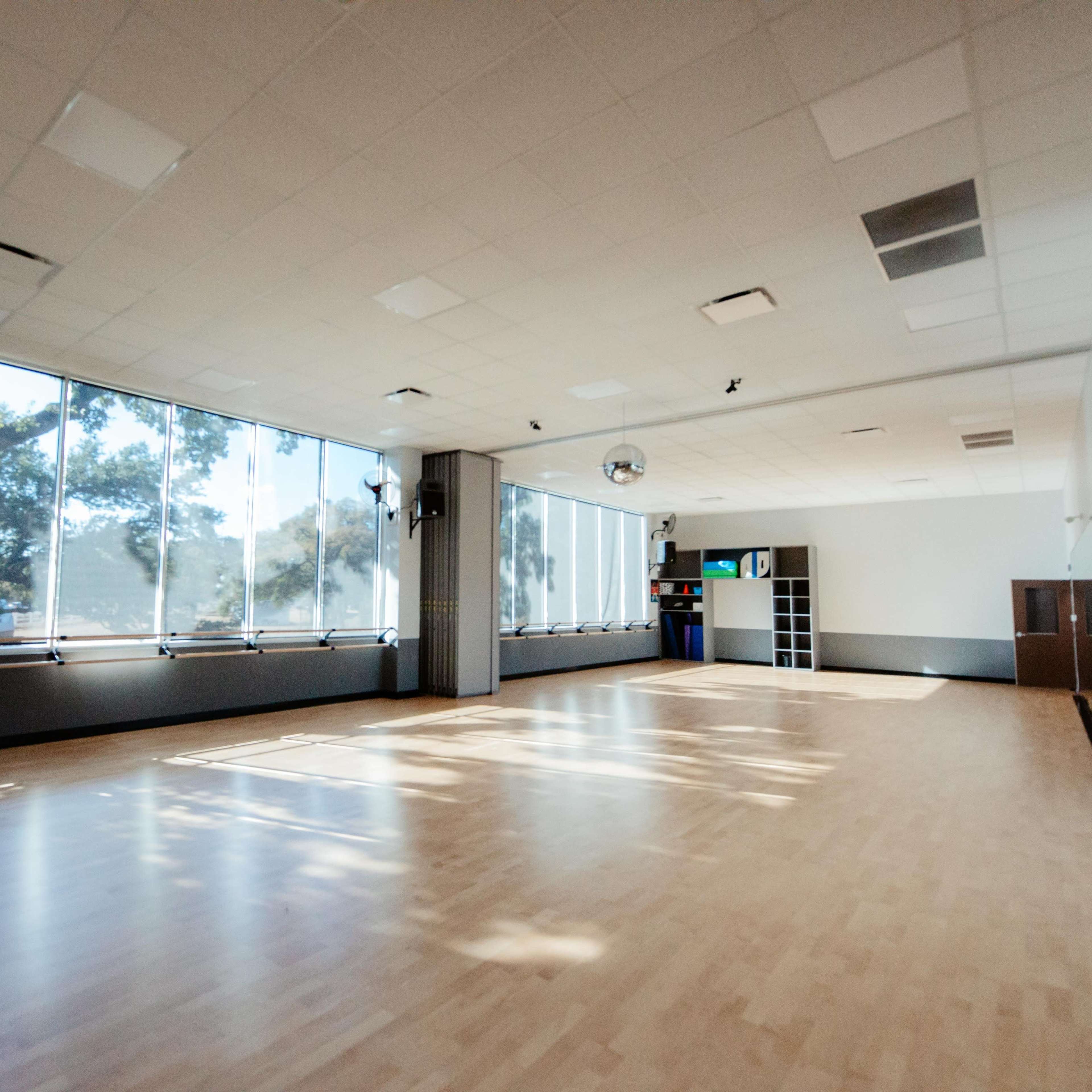 Beautiful Multipurpose- Great for classes and events Image in , Round Rock, TX