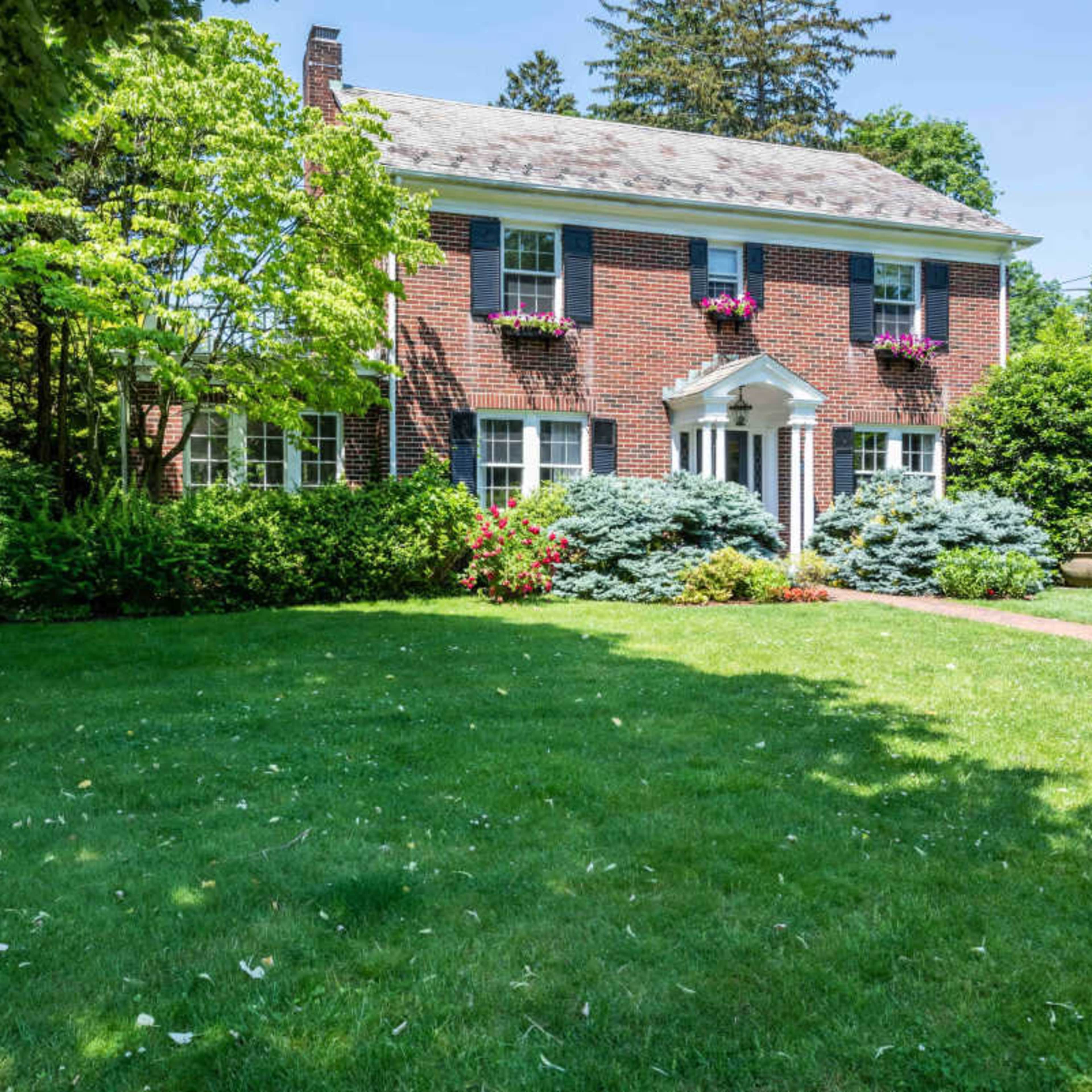Beautiful home in Manhasset, Plandome NY Long island North shore Image in North Hempstead, Plandome, NY