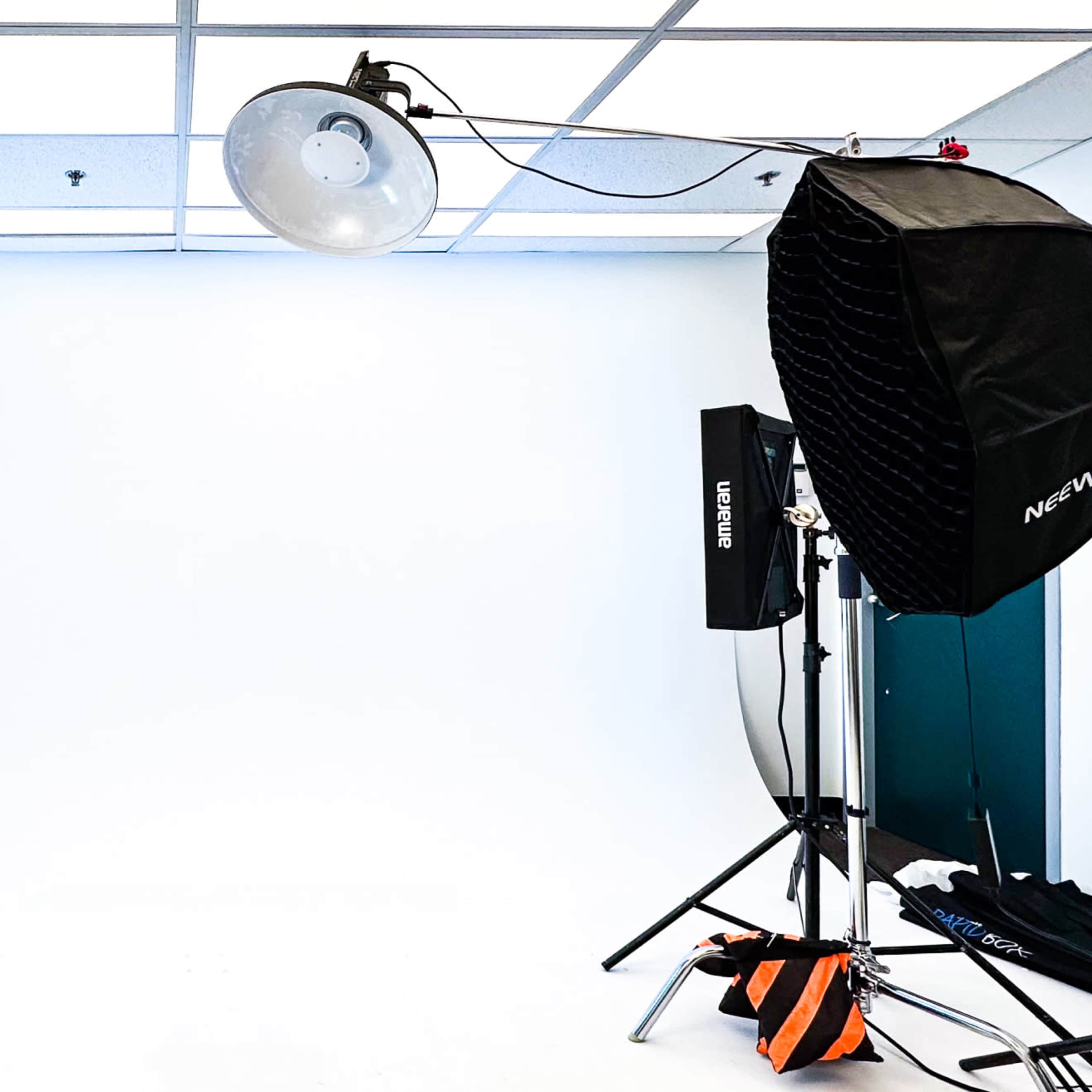 Photo/Film Studio Image in East Vancouver, Vancouver, BC