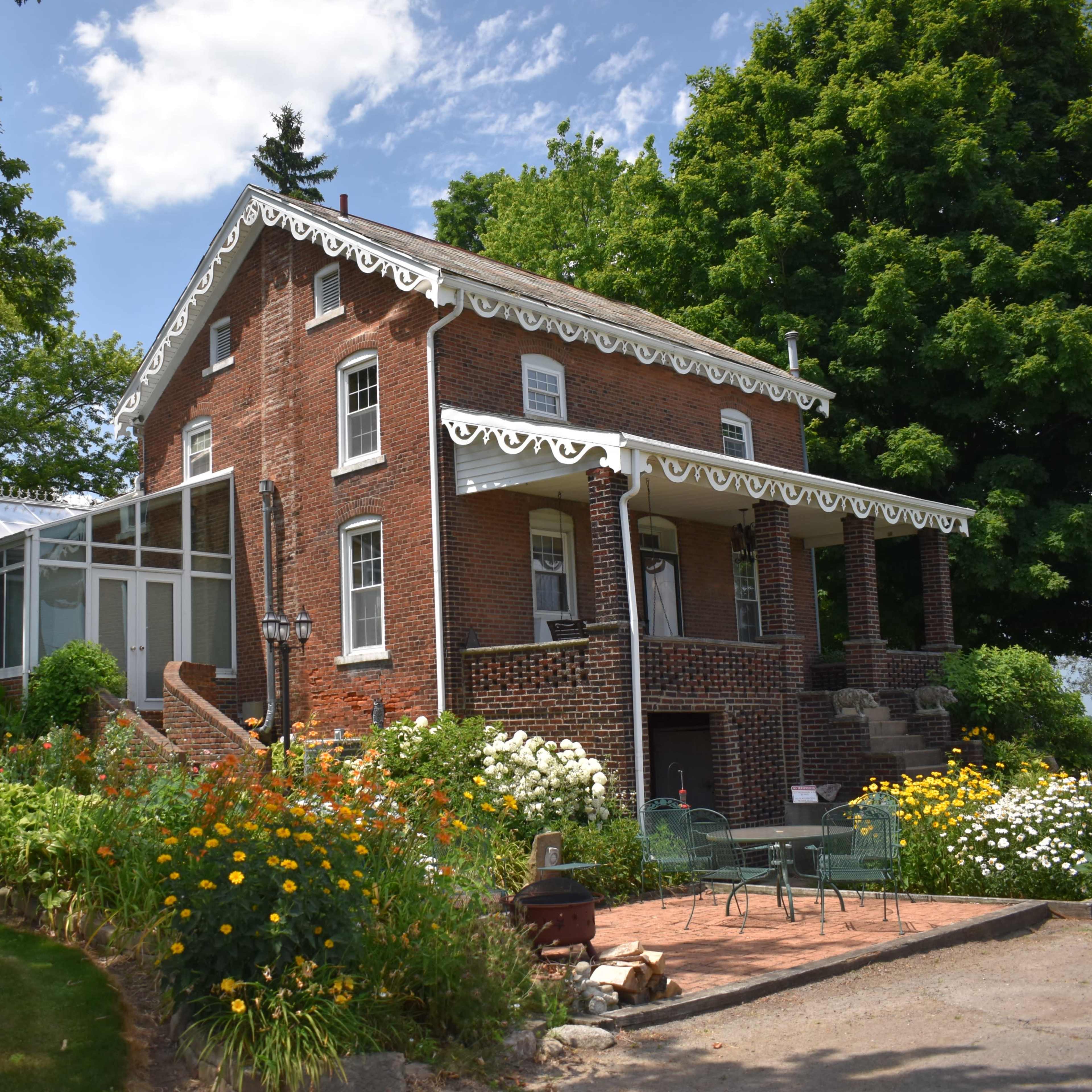 Tranquil Farmhouse with Stunning Valley View Image in Knox Township, Alliance, OH