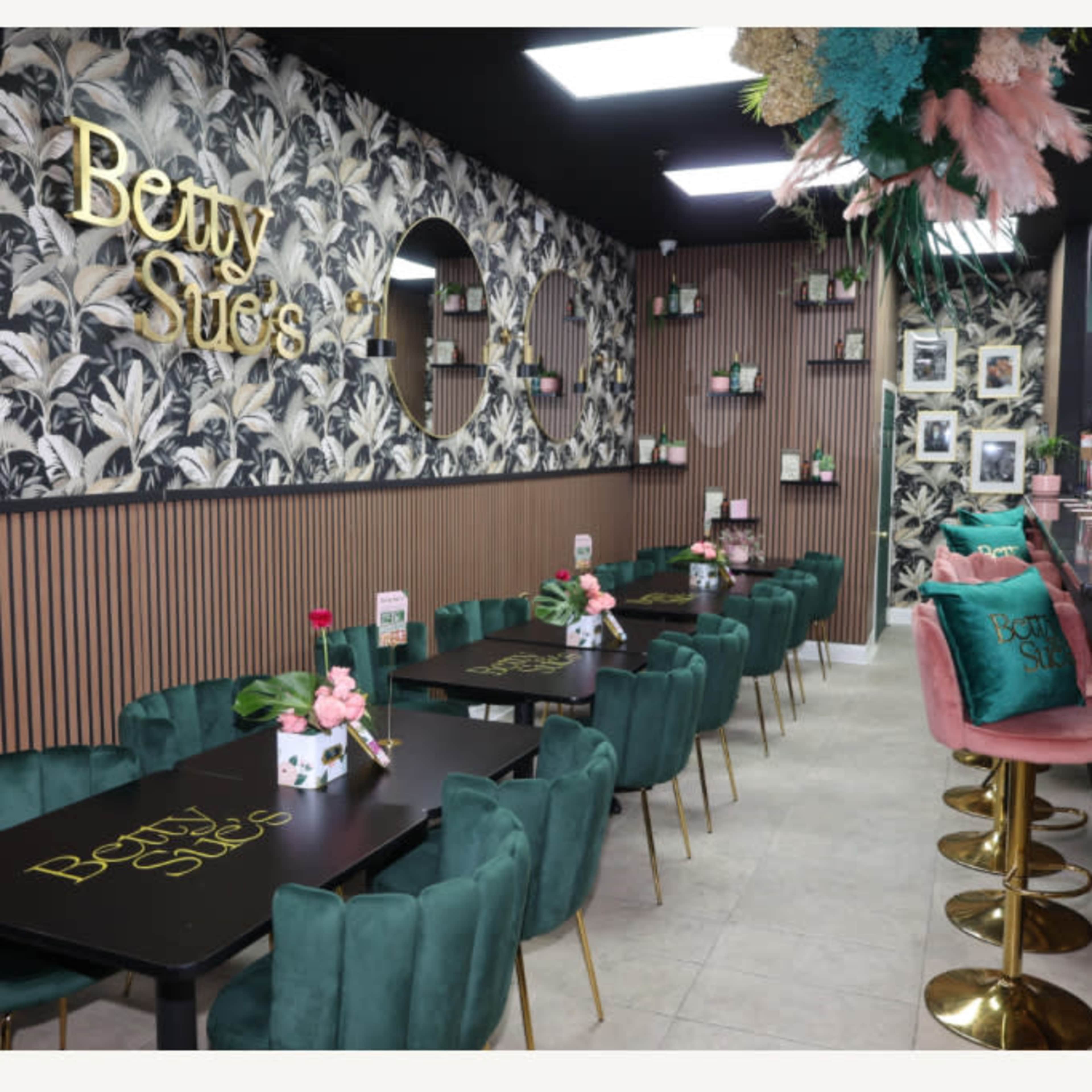 Urban Eden: A Cozy Downtown Restaurant Space for Lease Image in Downtown Atlanta, Atlanta, GA