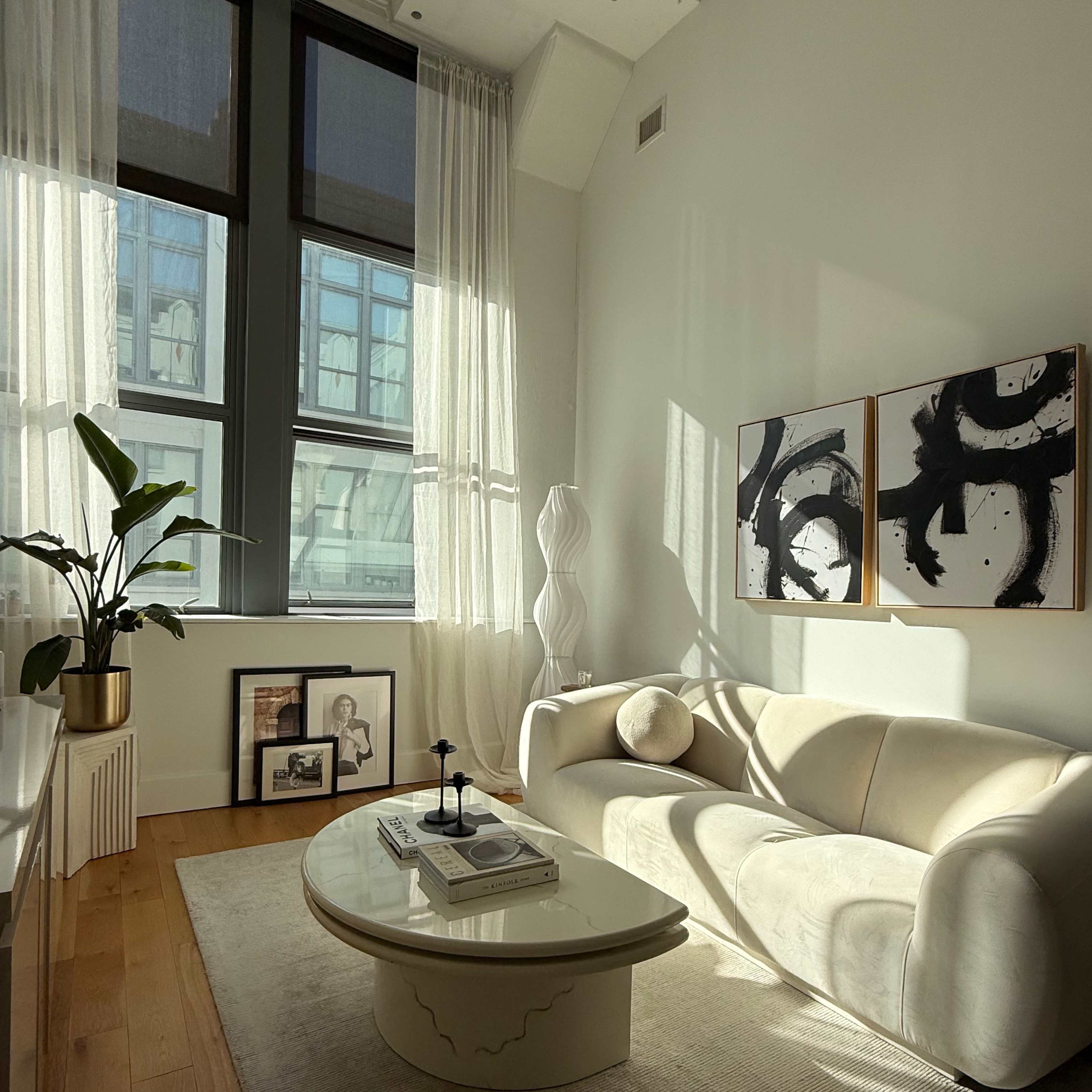 Minimalist Sunny Loft Image in West Side, Jersey City, NJ