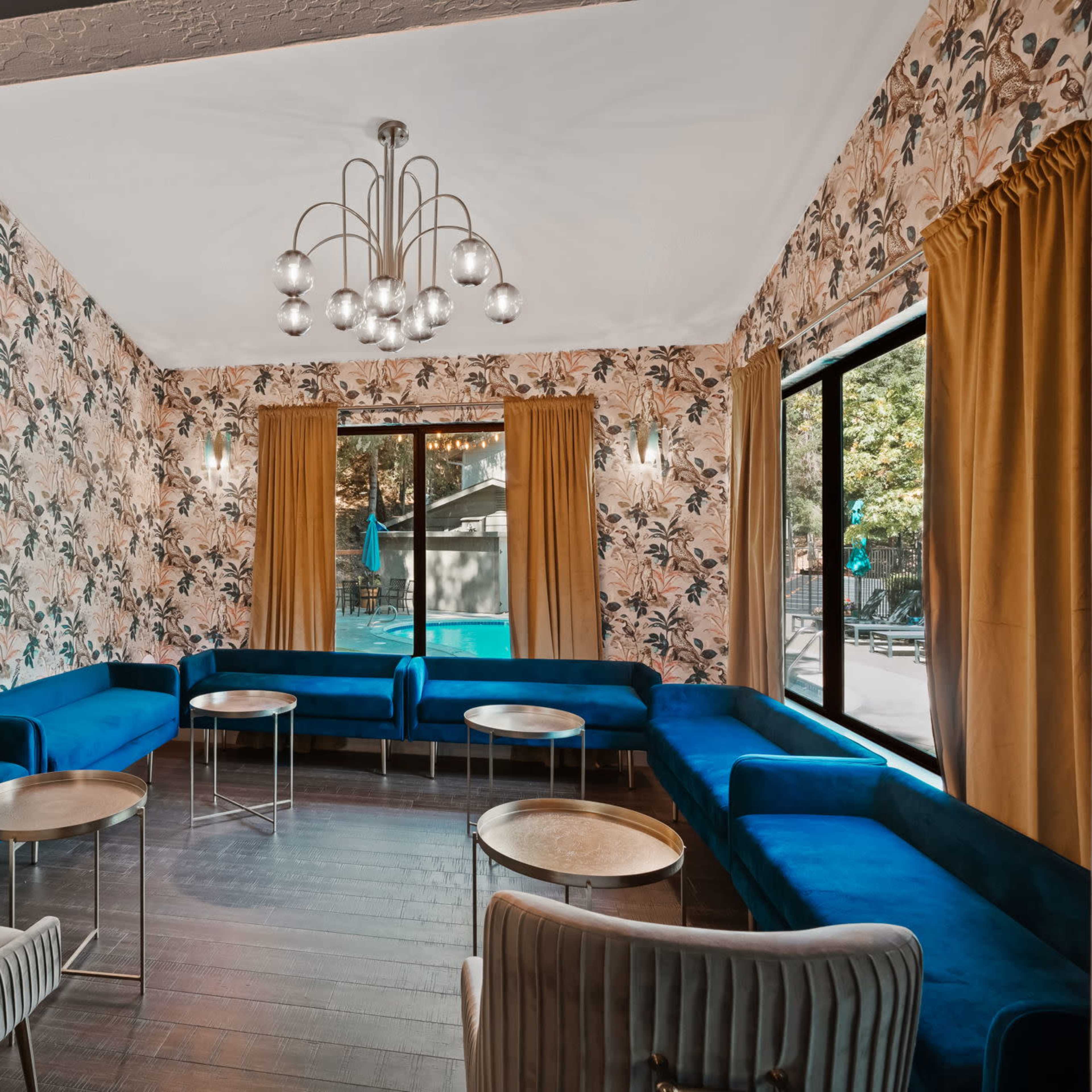 The Fainting Couch: Your Maximalist Boutique Hotel Image in , Cobb, CA