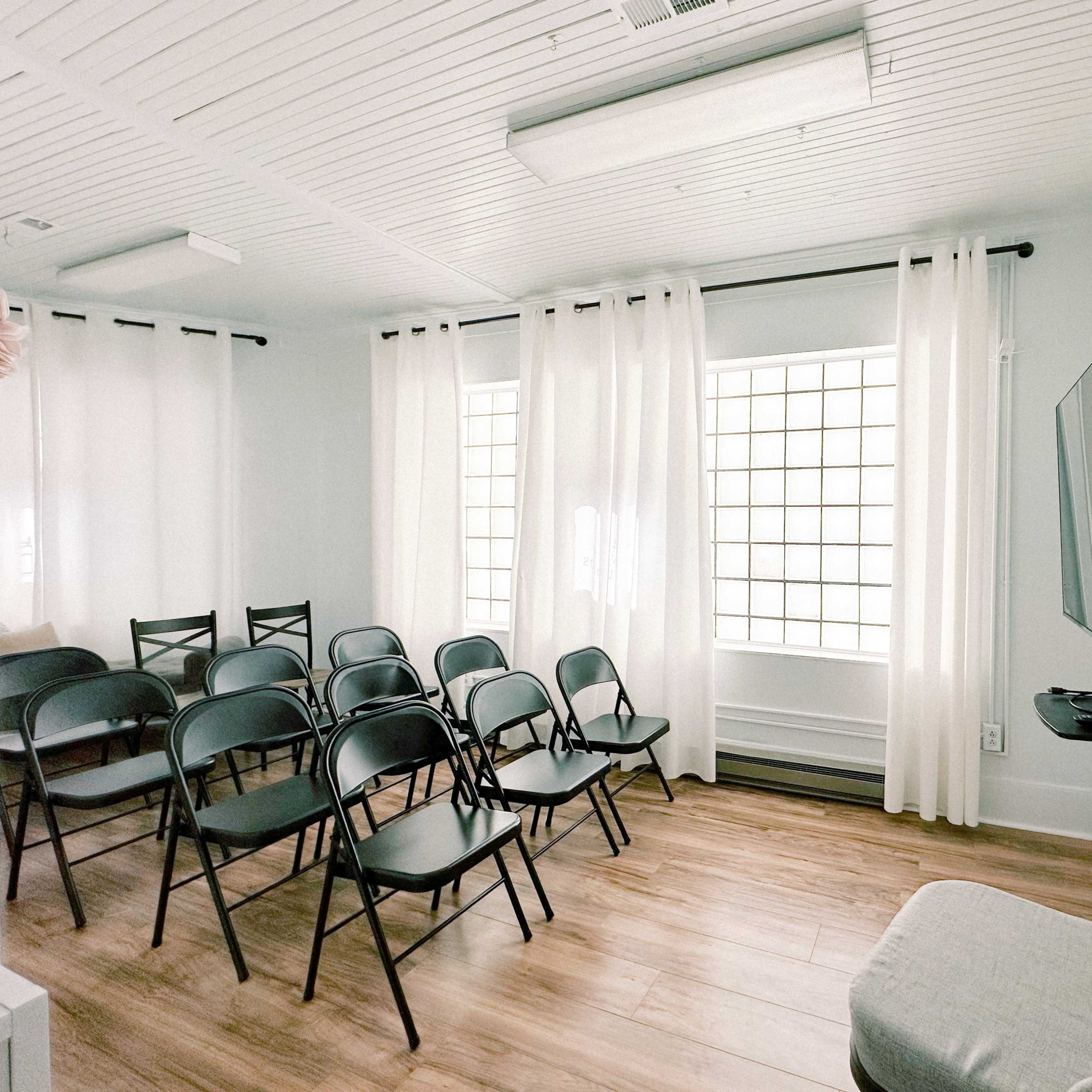 Quaint Downtown Studio Loft (Meetings / Classes / Art) Image in Fuquay-Varina, Fuquay-Varina, NC