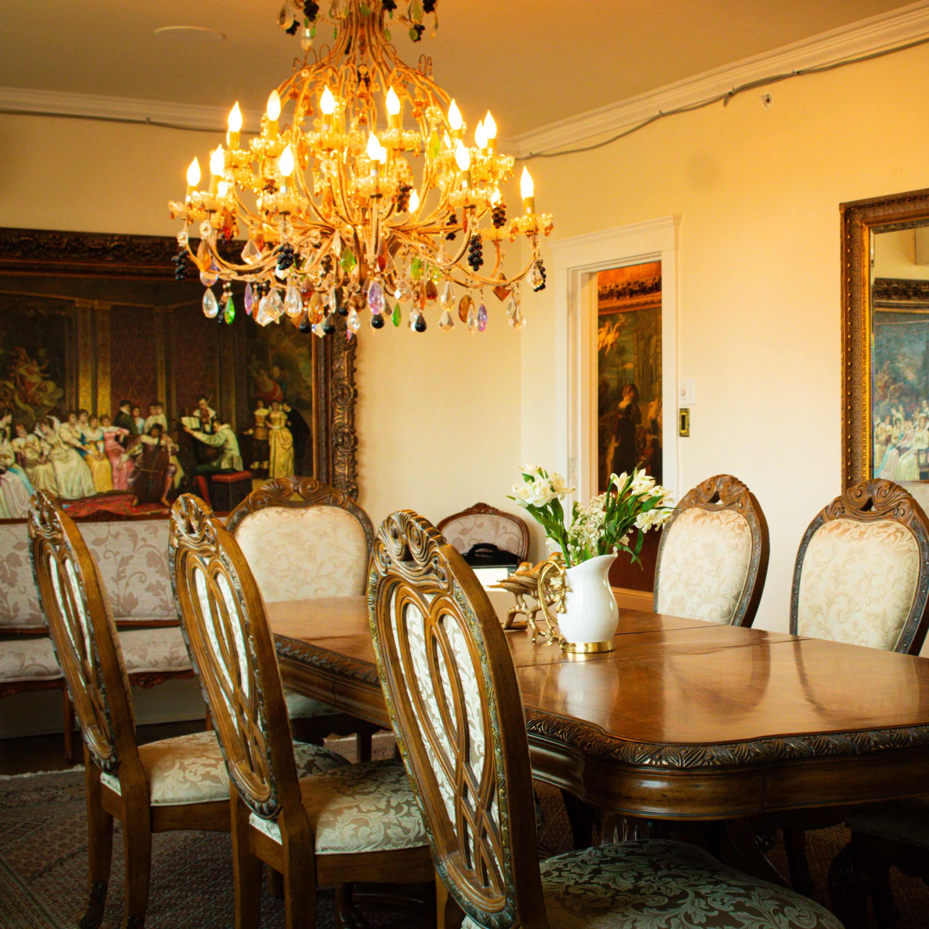 Chateau Connellsville- Boutique Hotel Image in Connellsville, Connellsville, PA