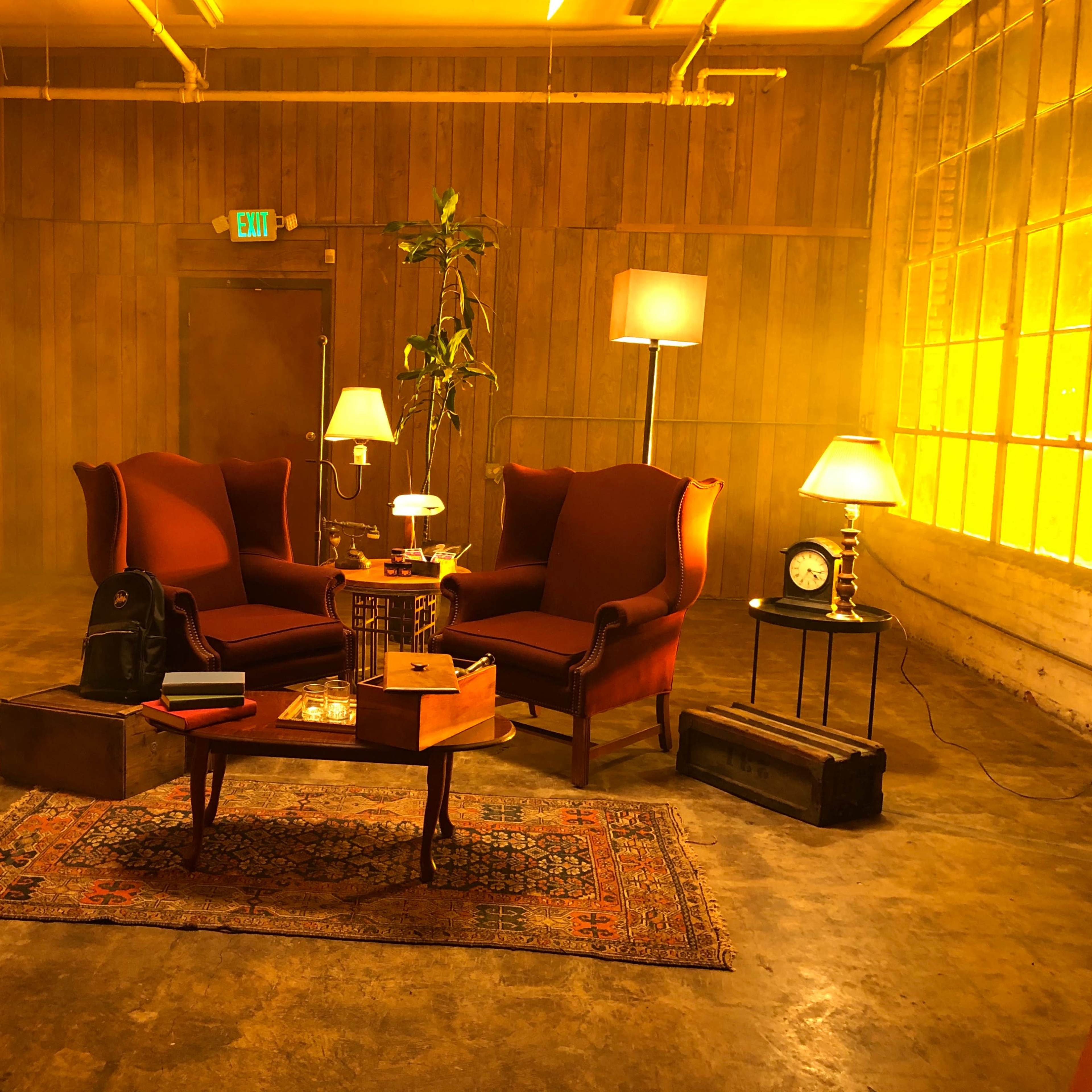 Retro Cigar Lounge Set Image in South Los Angeles, Los Angeles, CA