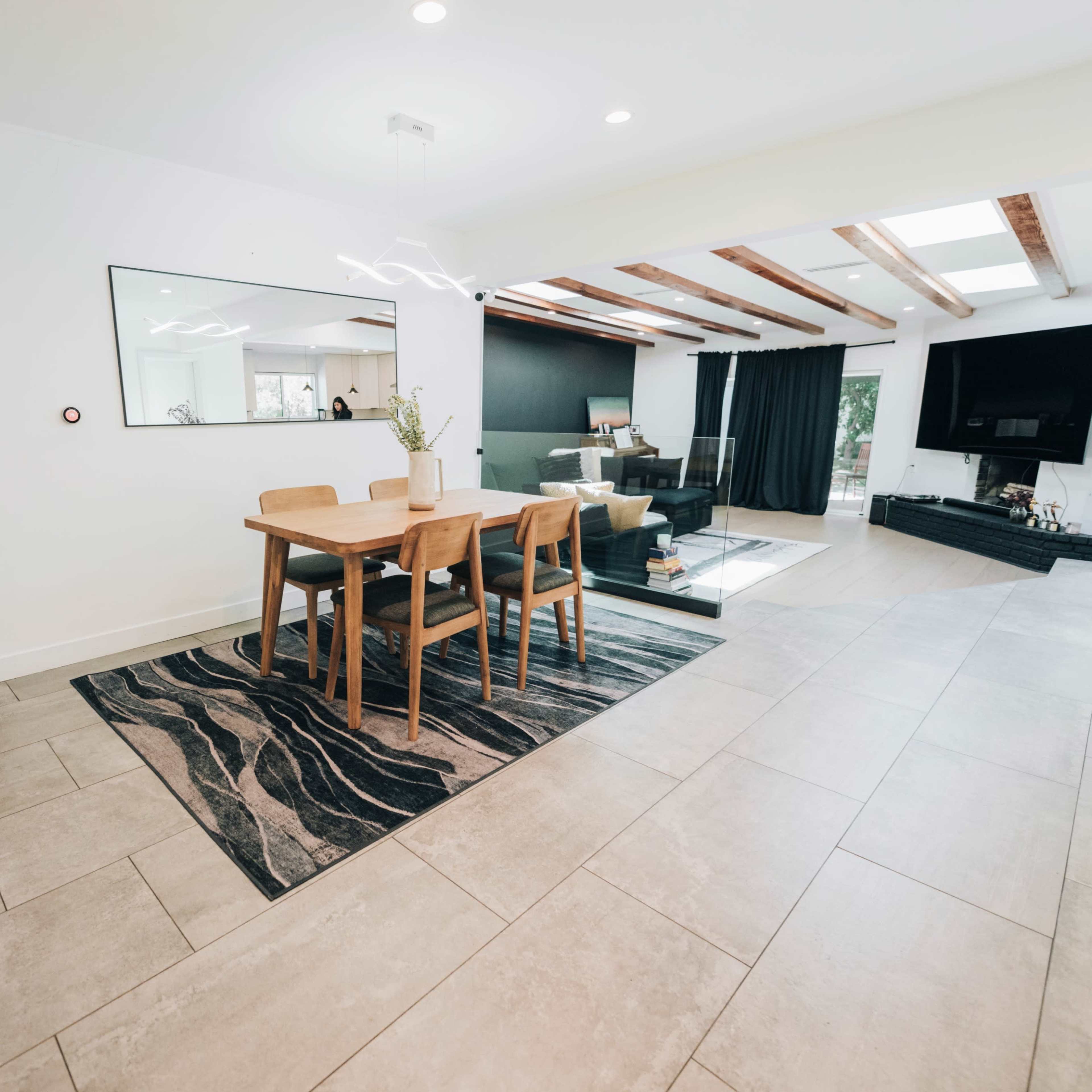 Creator Space with Natural Light, Open Kitchen, & Podcast Space in Tarzana Image in Tarzana, Los Angeles, CA