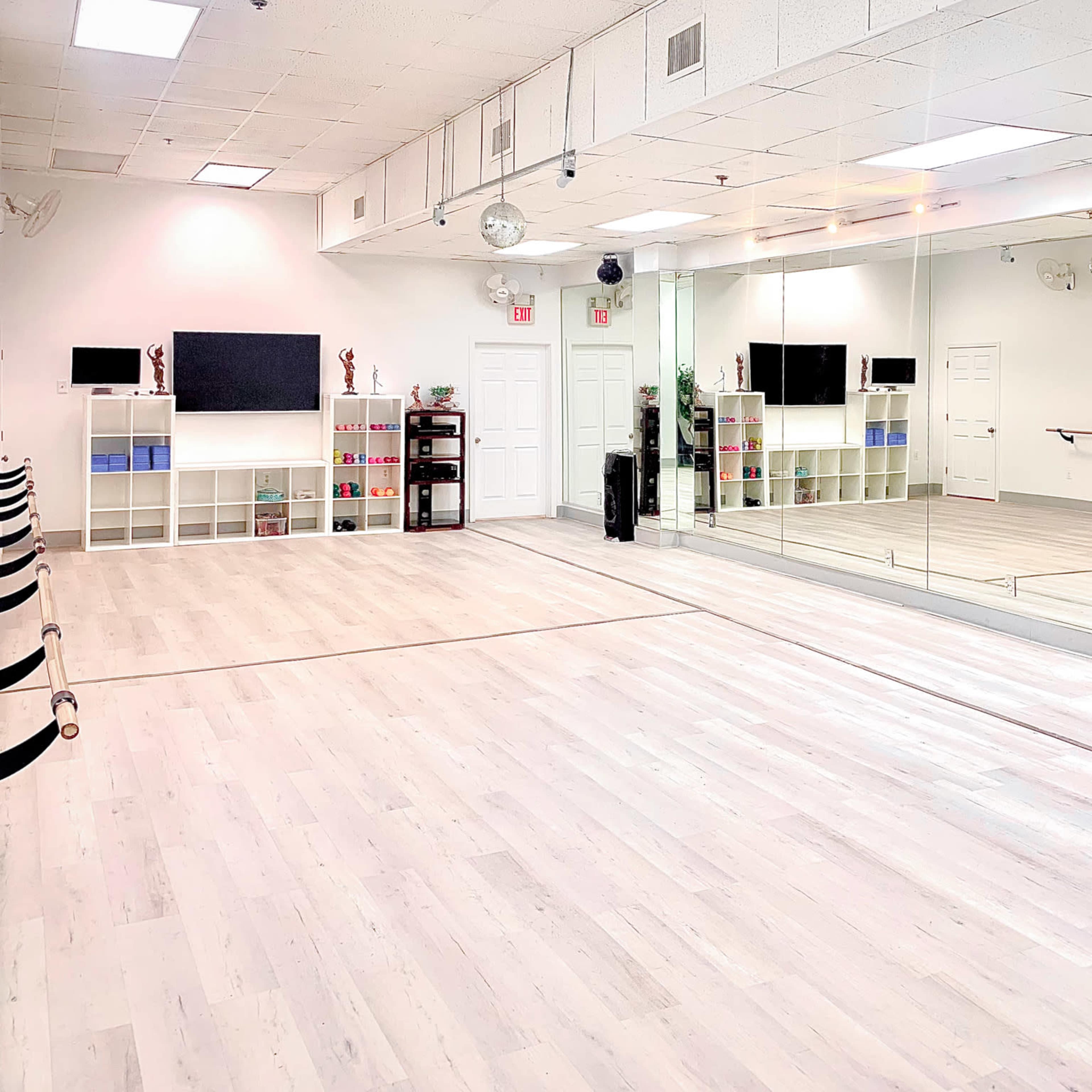 Dance Studio Image in Oyster Bay, Hicksville, NY