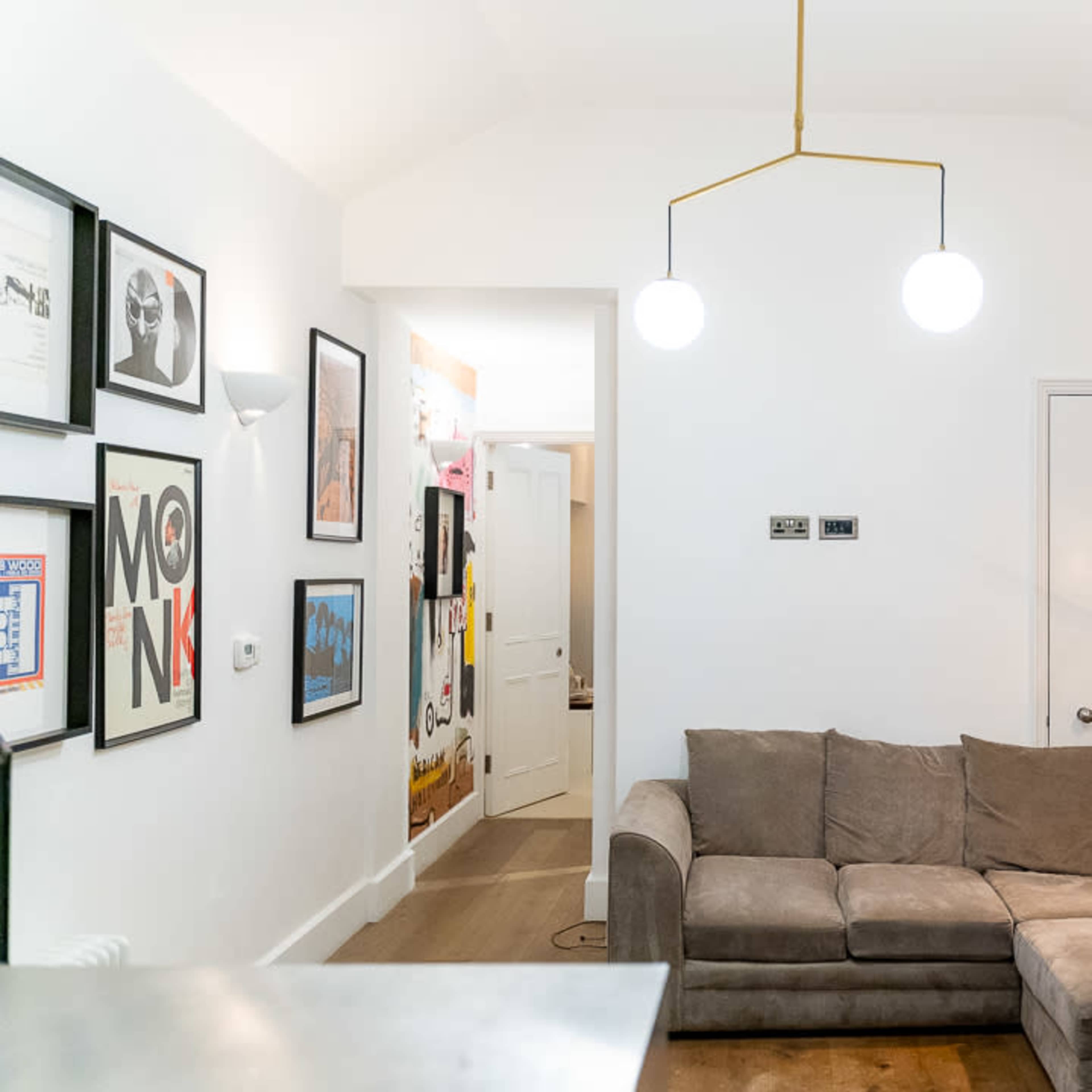 Open Plan Modern Cottage with Retro Cosy Feel - South East London Image in Woolwich, London, England