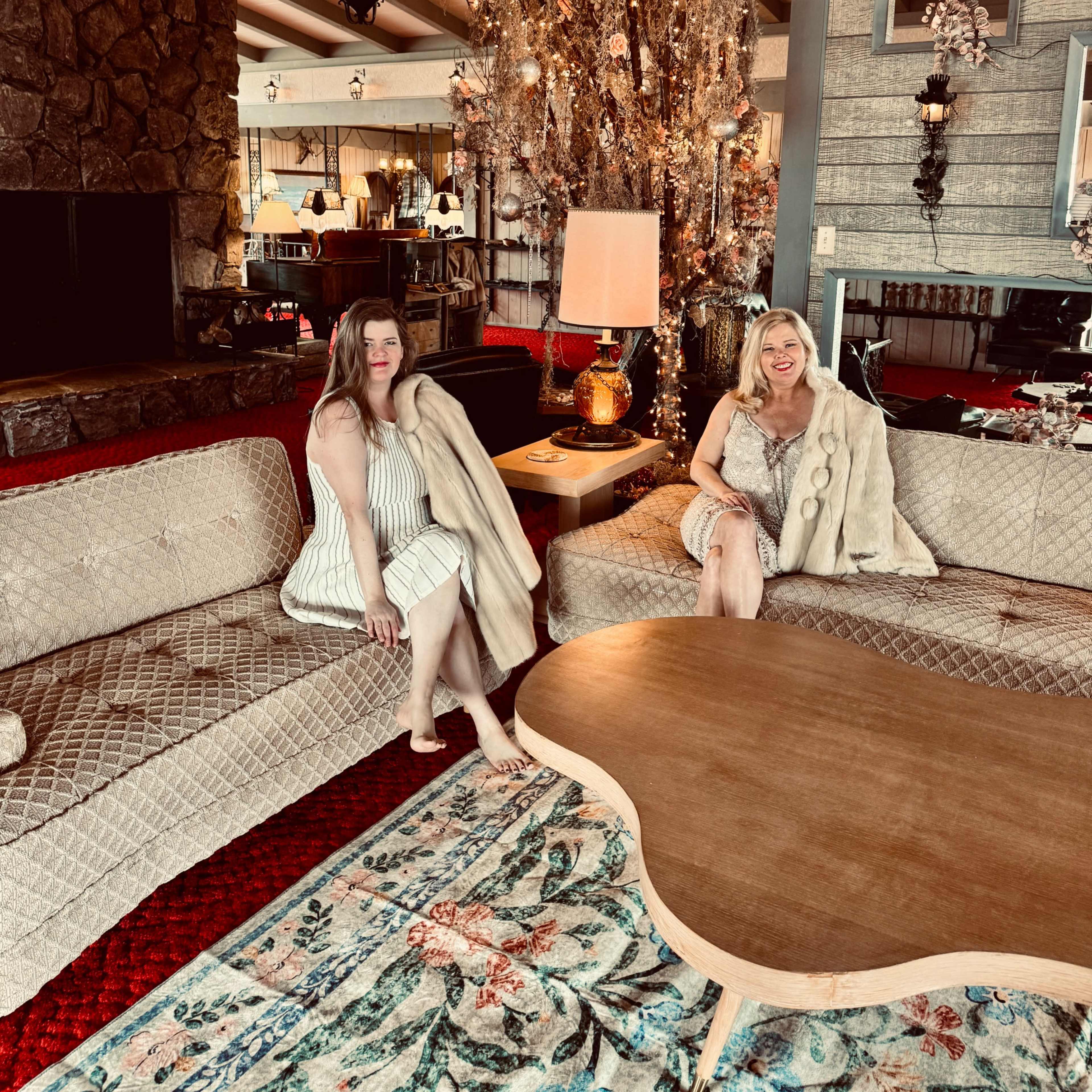 Fantasy 50’s Time-capsule Rustic Lodge Mansion!!! Image in , Minden, NV