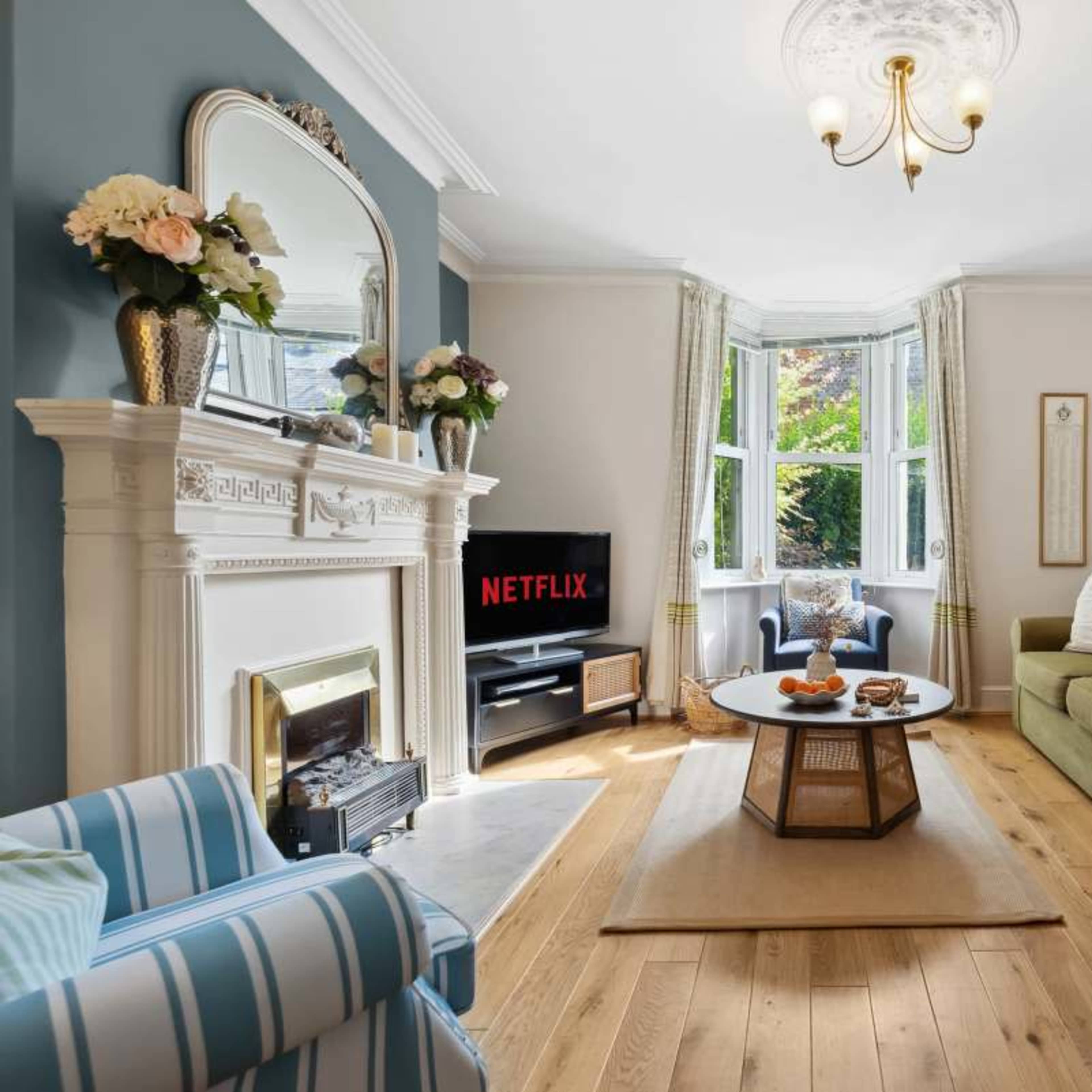 3-BR Stylish House, Sleeps 6 - Aylesbury Road Image in Winchester, Winchester, England