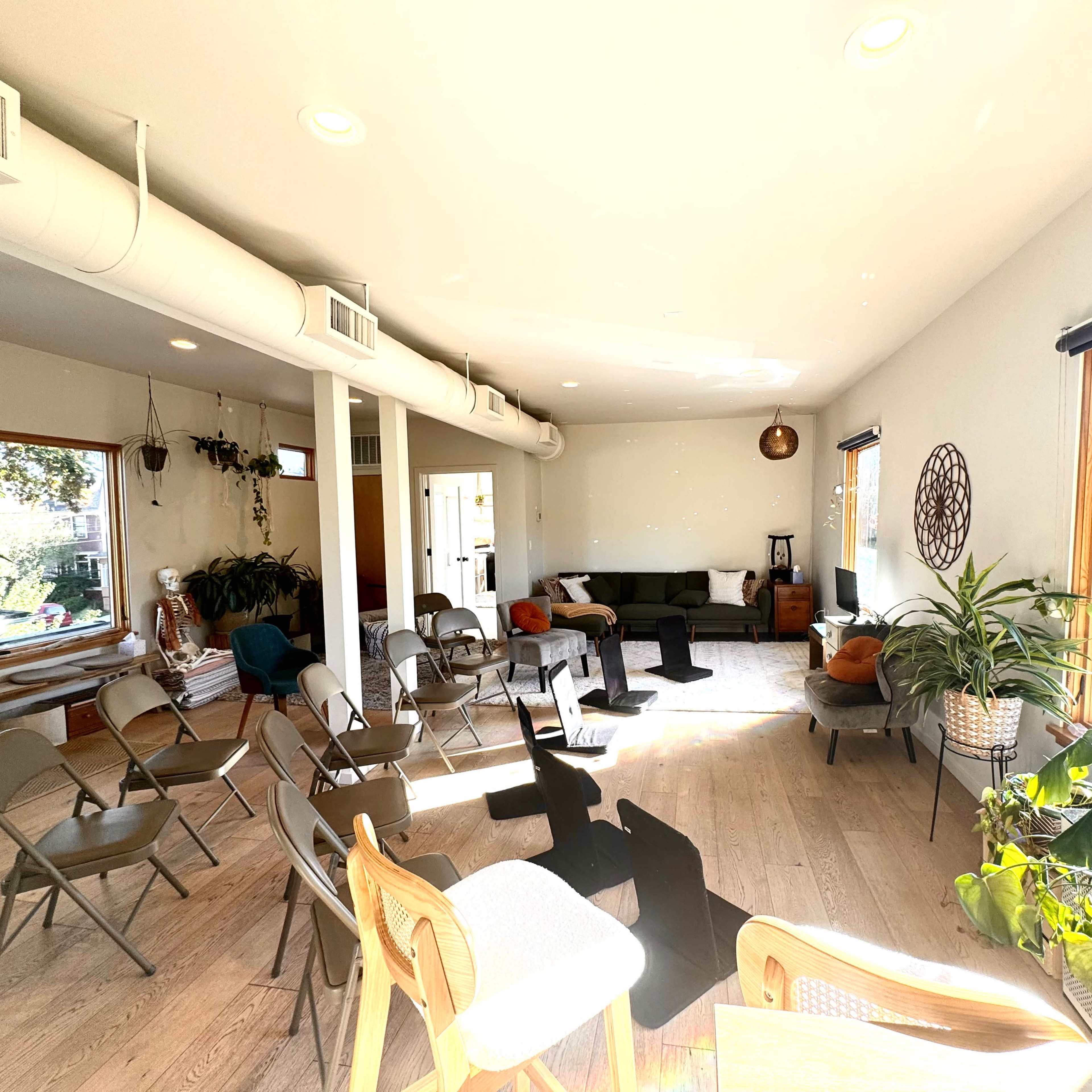 Light Filled Modern Close-in Southeast Wellness Space Image in Southeast Portland, Portland, OR