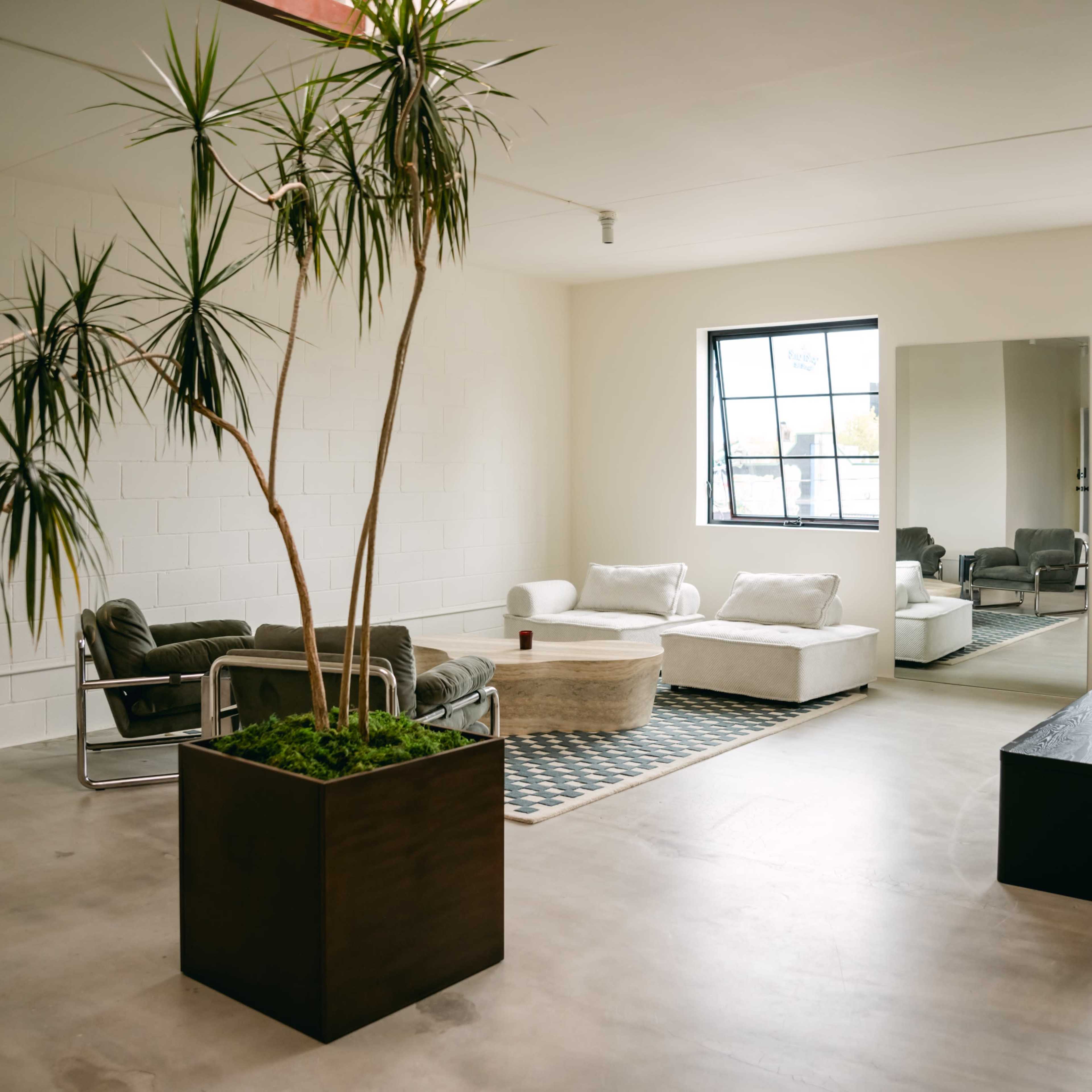 Modern Industrial Studio Loft Image in Davenport, Toronto, ON