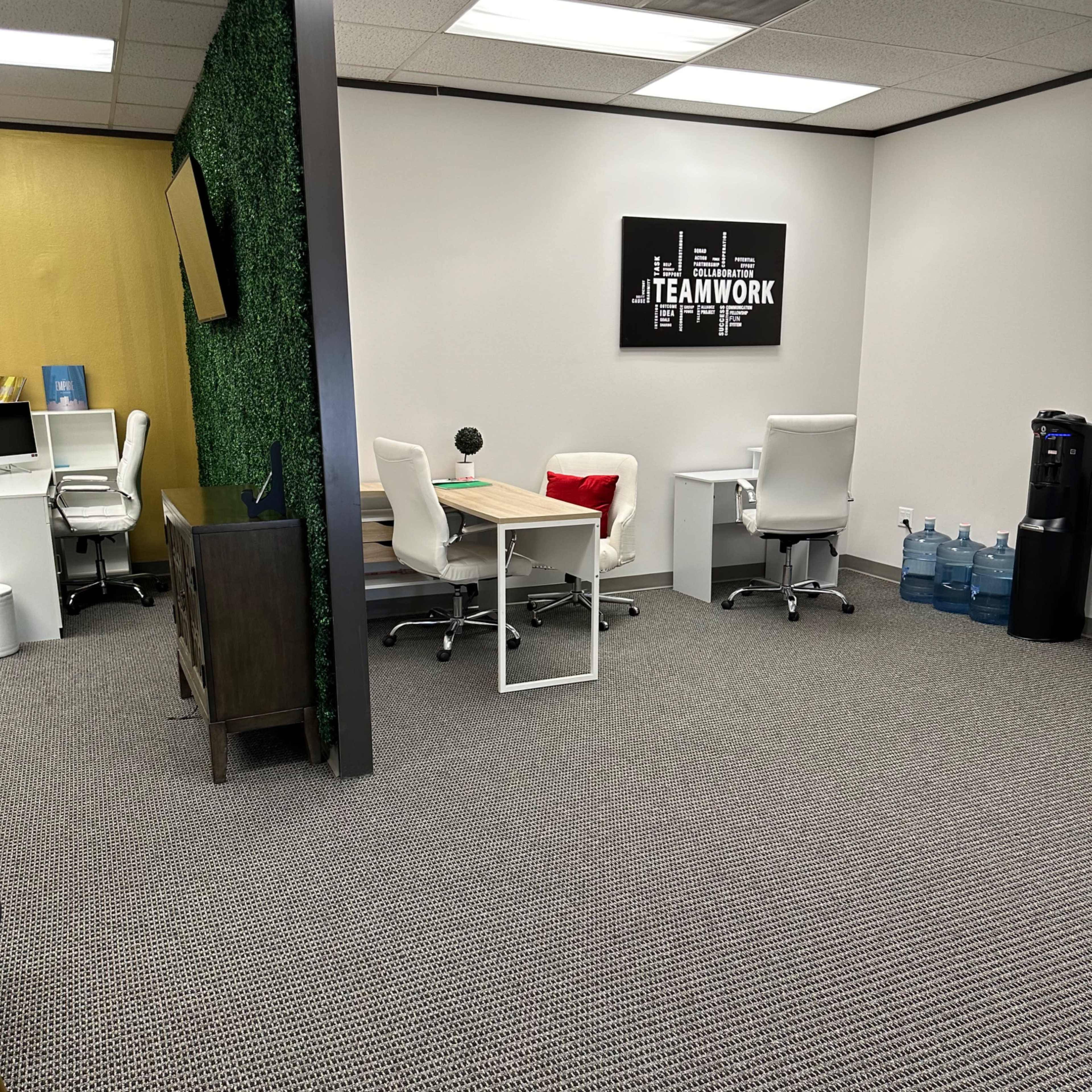 Elegant Urban Office with Stylish Decor and Versatile Spaces Image in Northside, Houston, TX