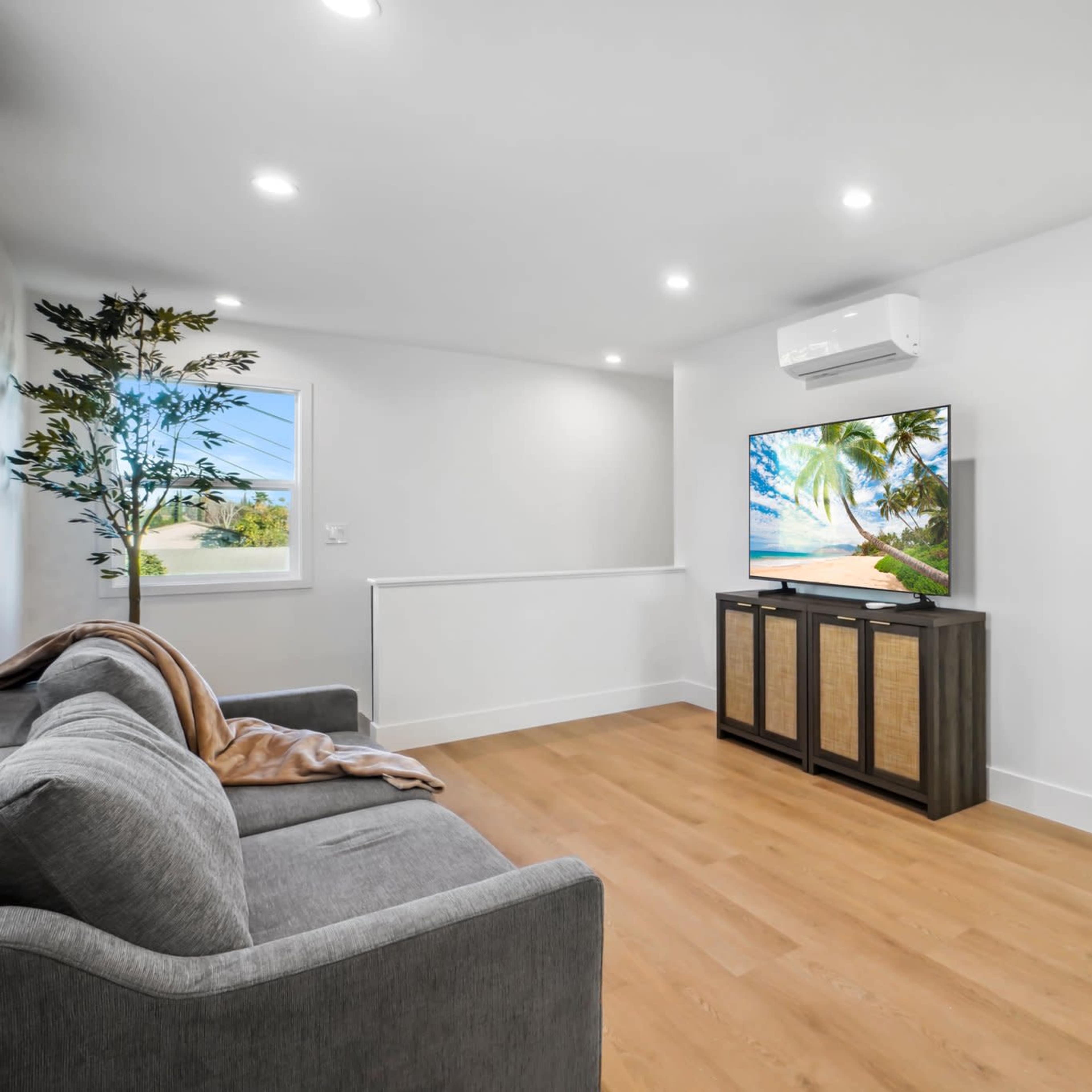 "Designer 2-Story | Perfect for Filming, Meetings & Content Creation" Image in Chatsworth, Los Angeles, CA