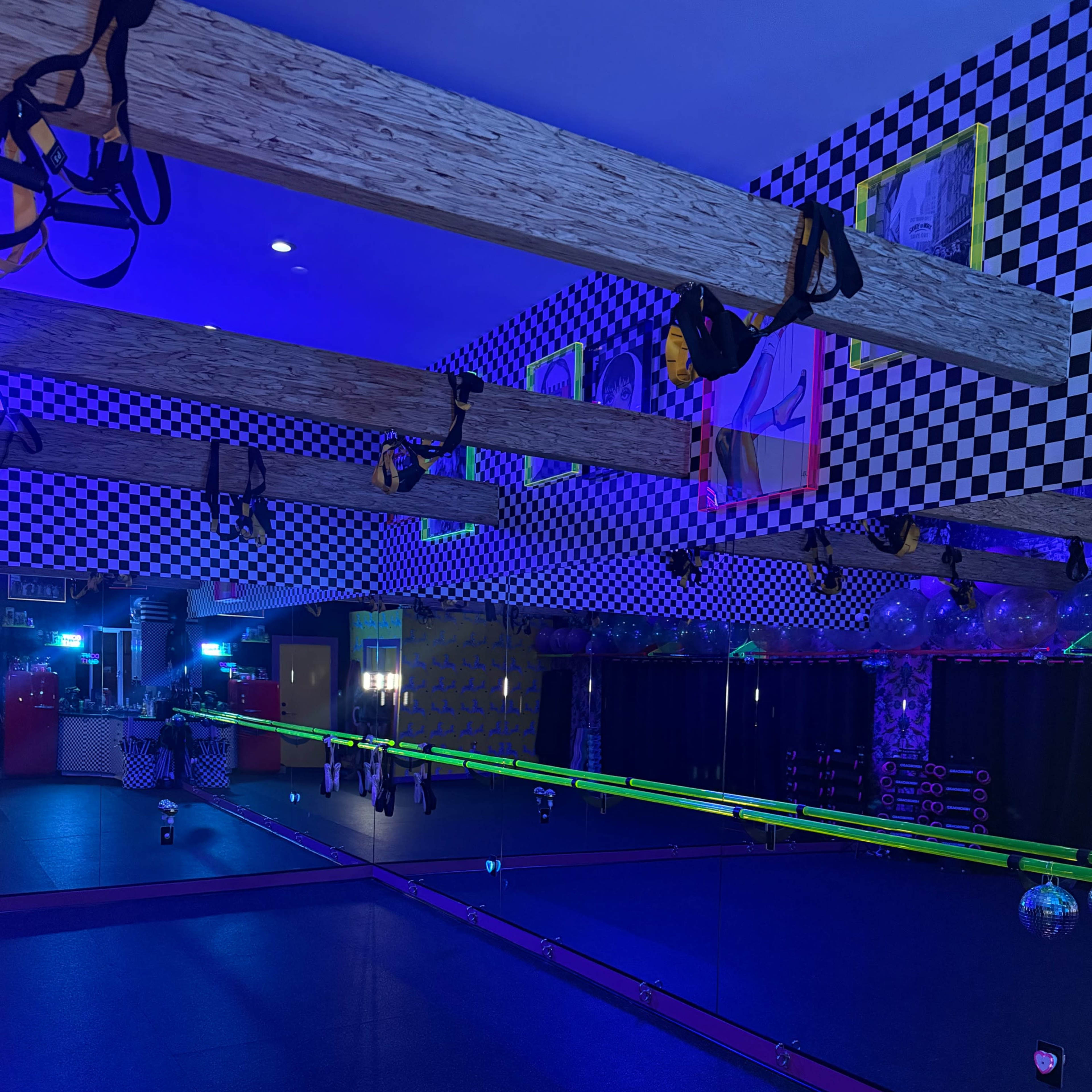 Private Retro-Inspired Studio with 80s Vibes in Urban LA Image in Reseda, Los Angeles, CA
