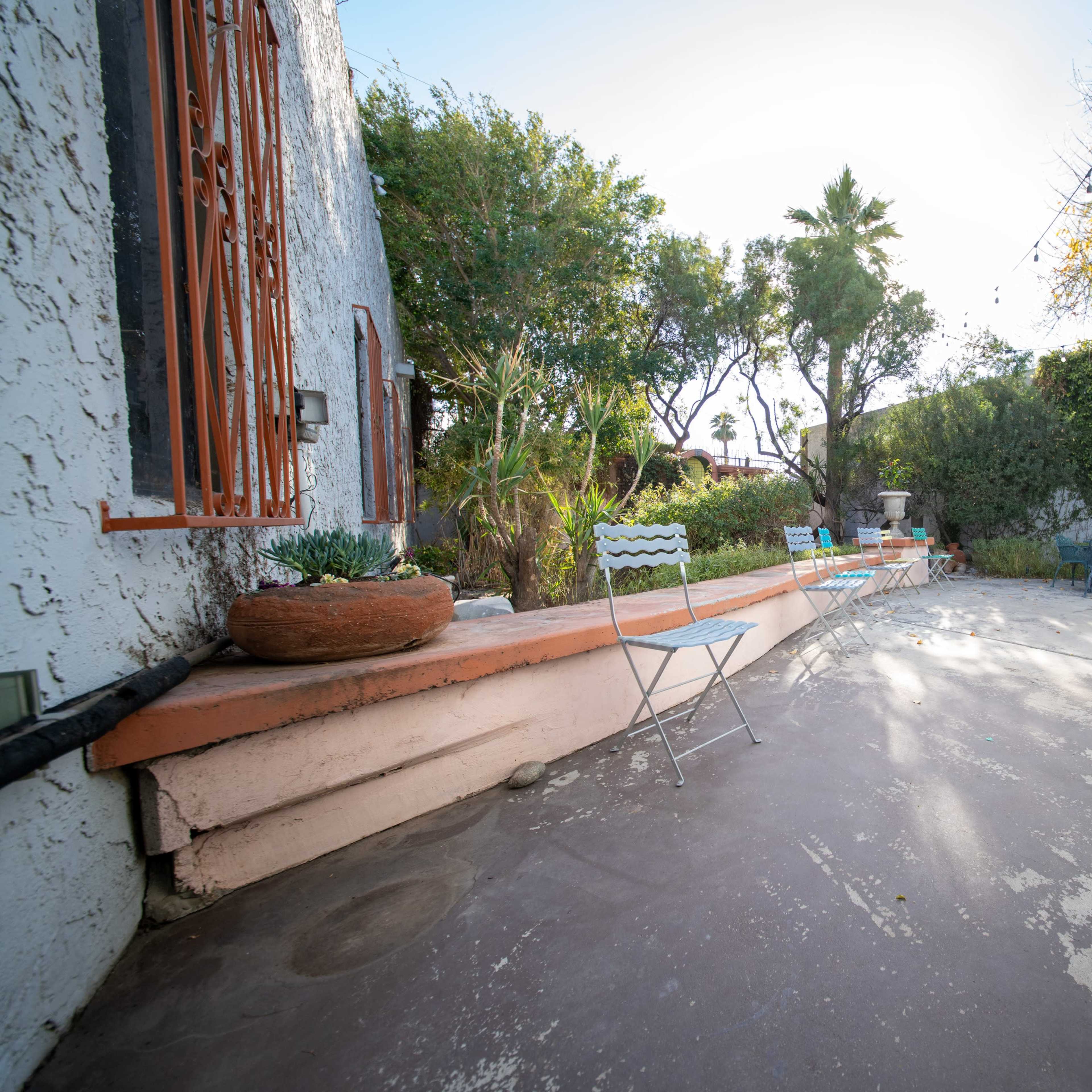 Charming Outdoor Garden for Photo and Video Productions Image in Encanto Village, Phoenix, AZ