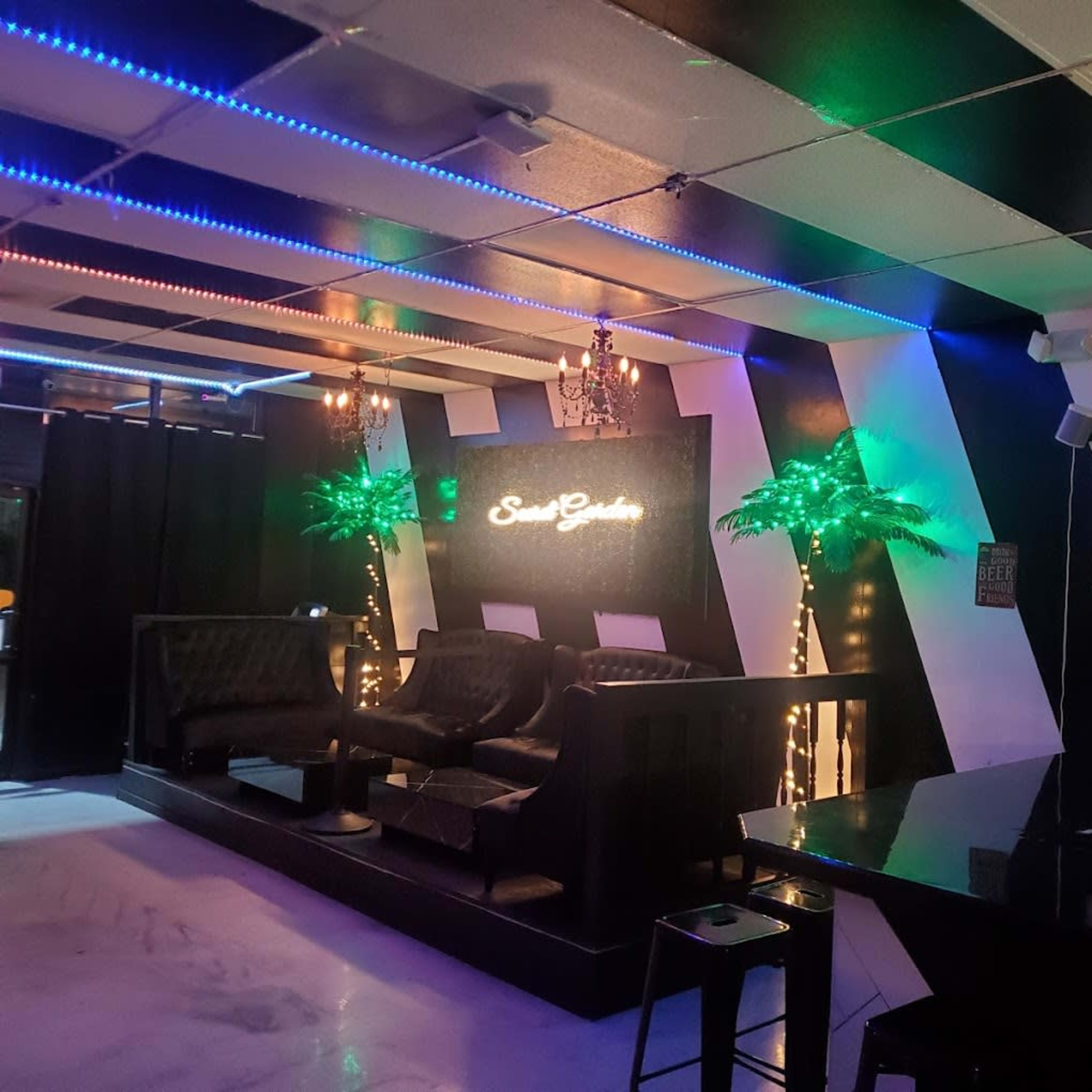 19 Best Lounges Near Me Peerspace