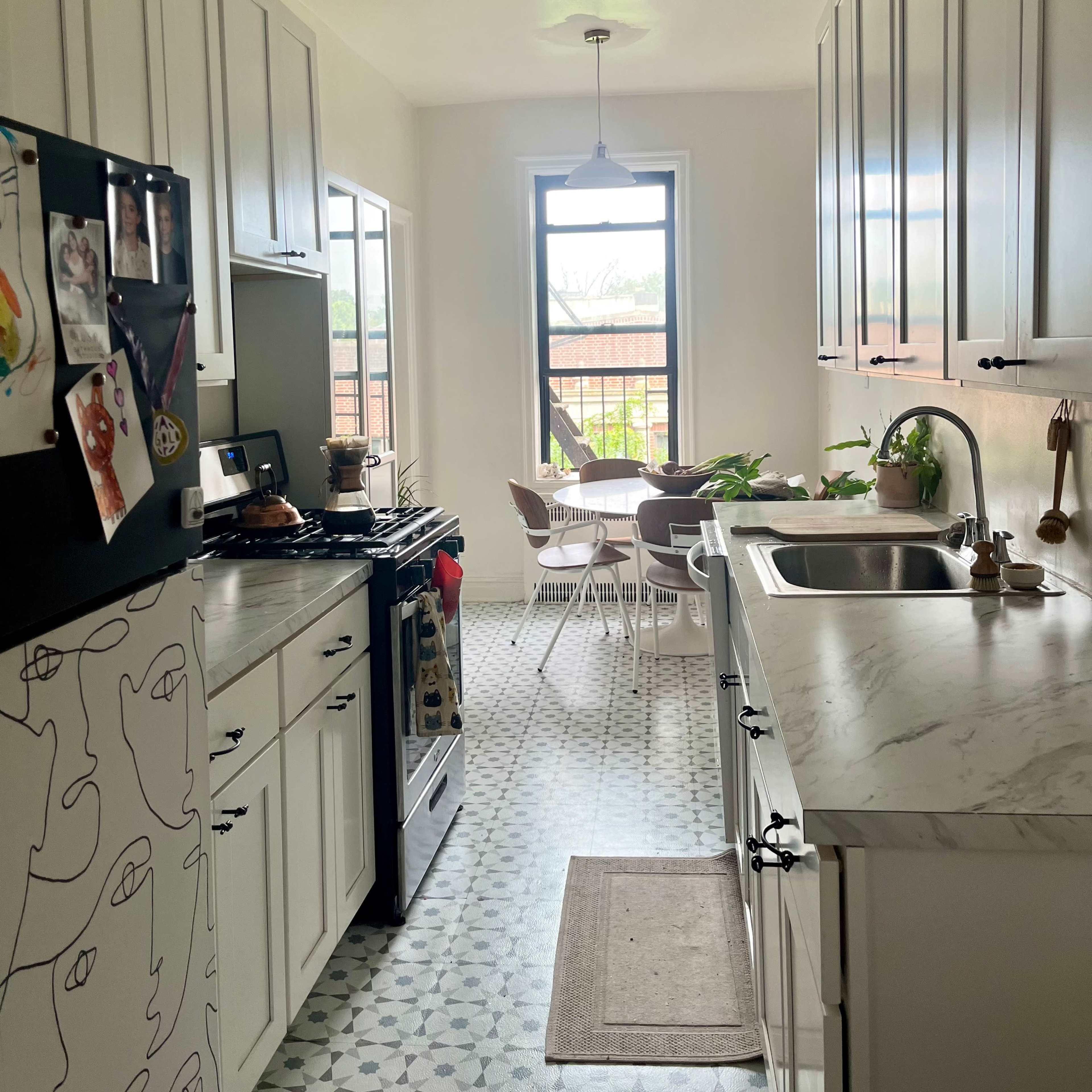 Sunny, Artistic, Pre-War Brooklyn Apartment Image in Flatbush, Brooklyn, NY