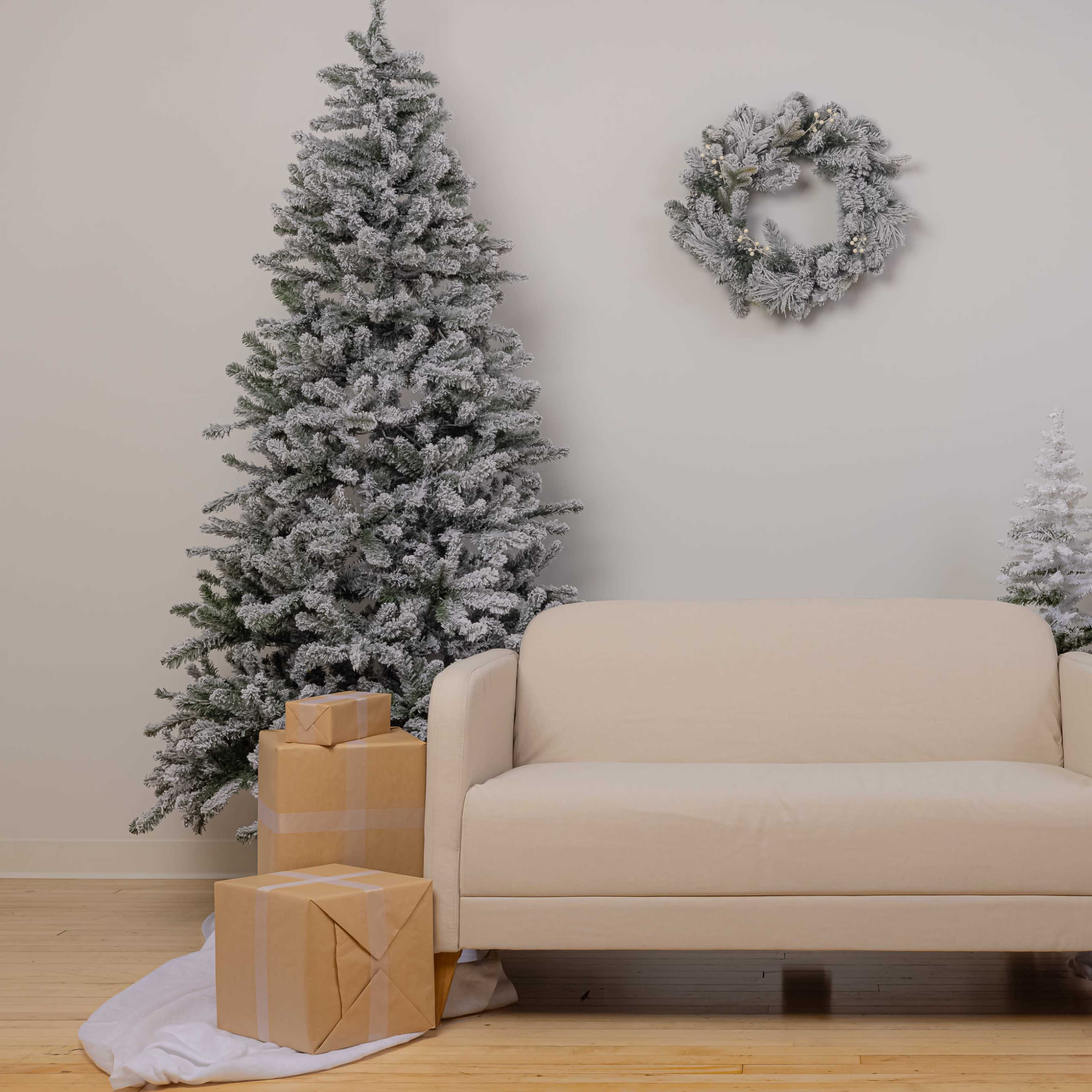 Downtown Holiday Photo/Video Studio Image in Central Minneapolis, Minneapolis, MN