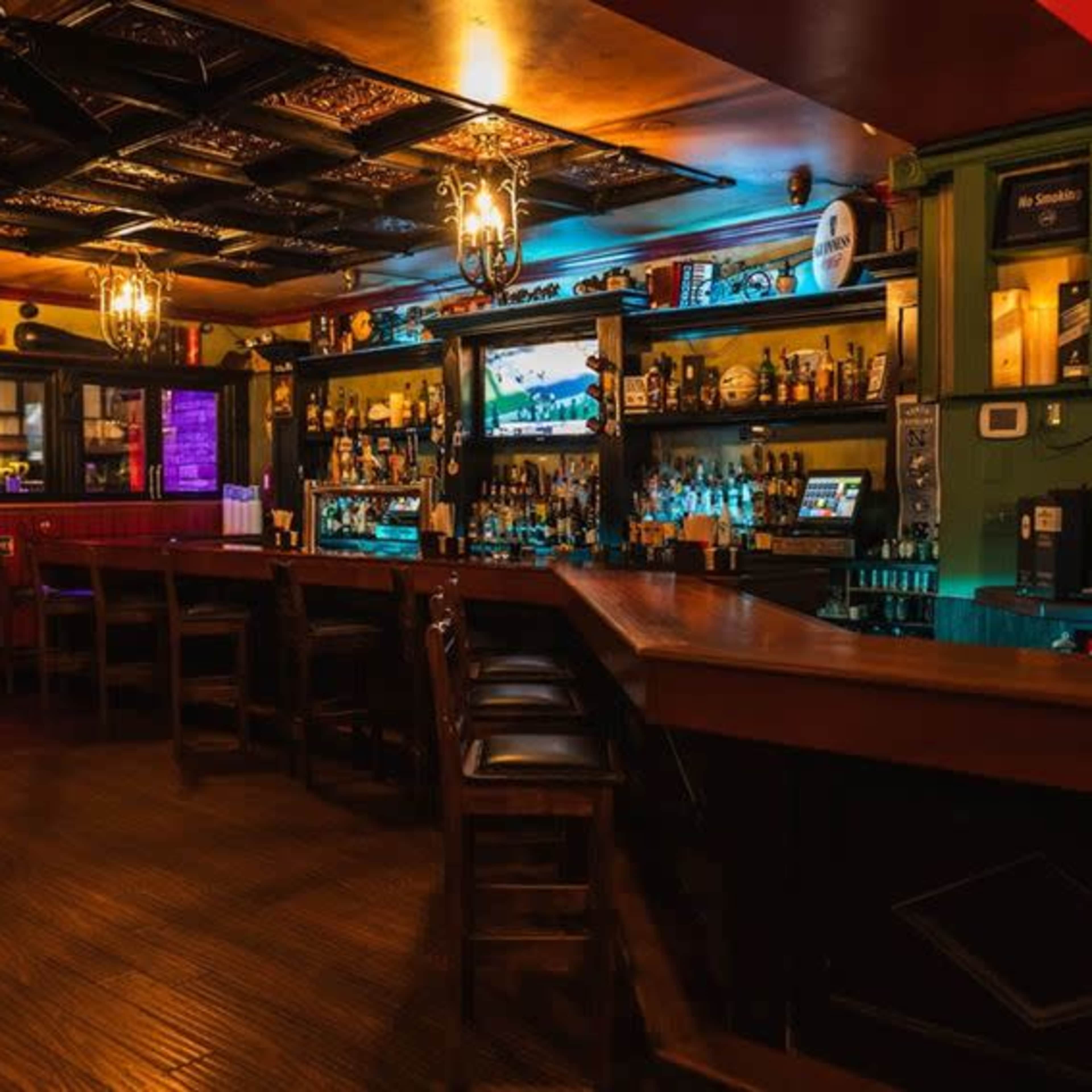 Main Bar + Balcony Image in Midtown, New York, NY