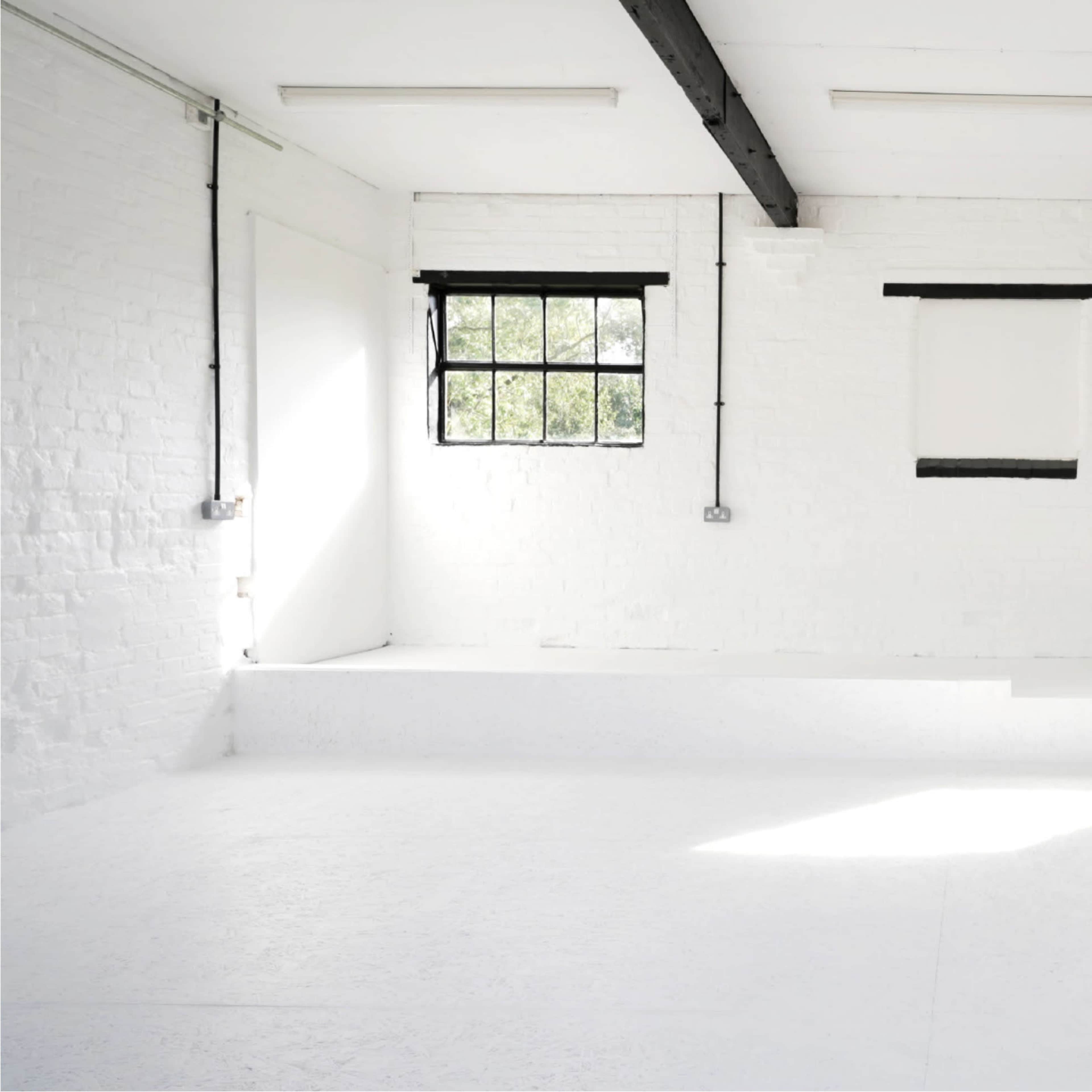 Photography/Video Studio in Bedfordshire Image in Eastcotts, Bedford, England