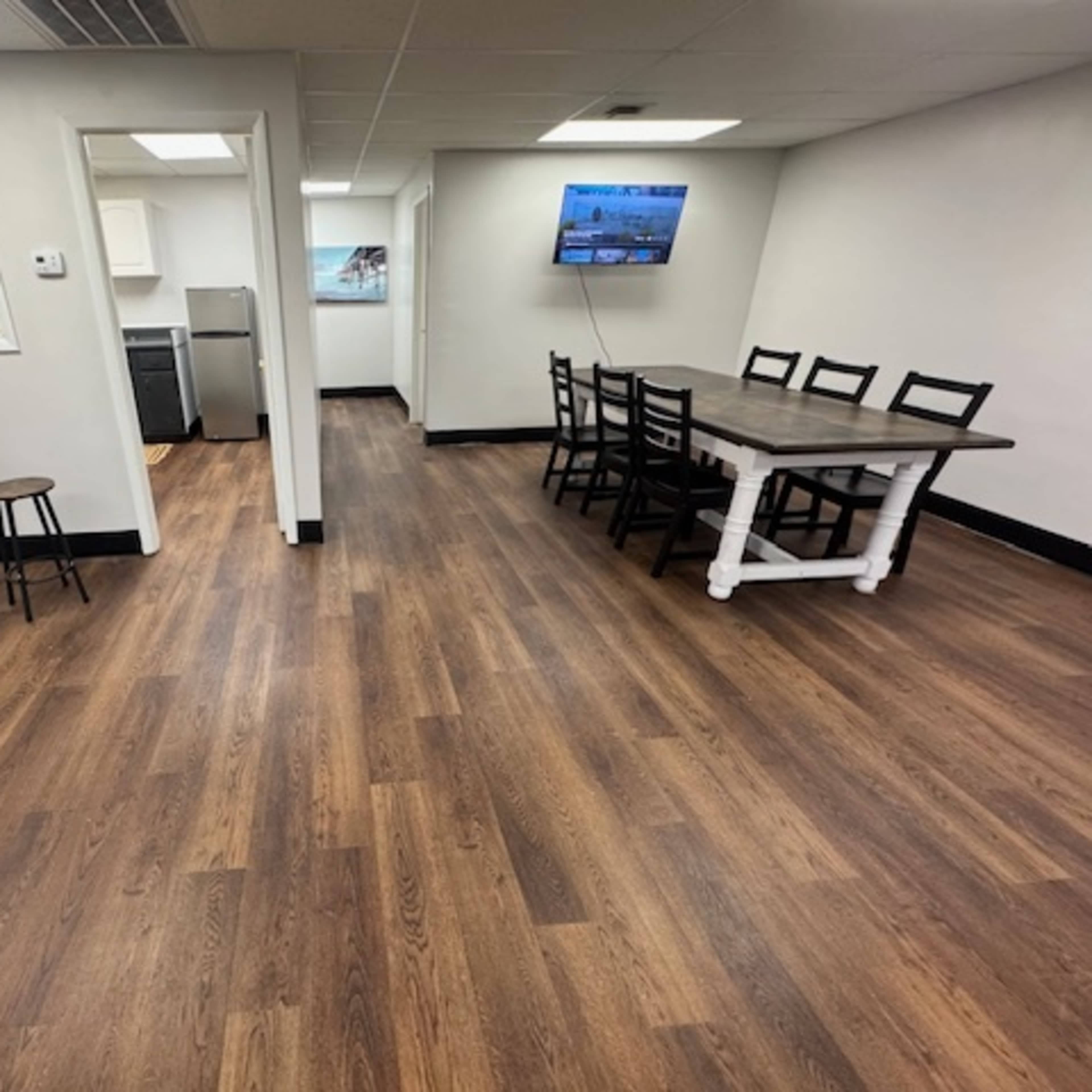 first floor location two blocks from the beach Image in North Virginia Beach, Virginia Beach, VA