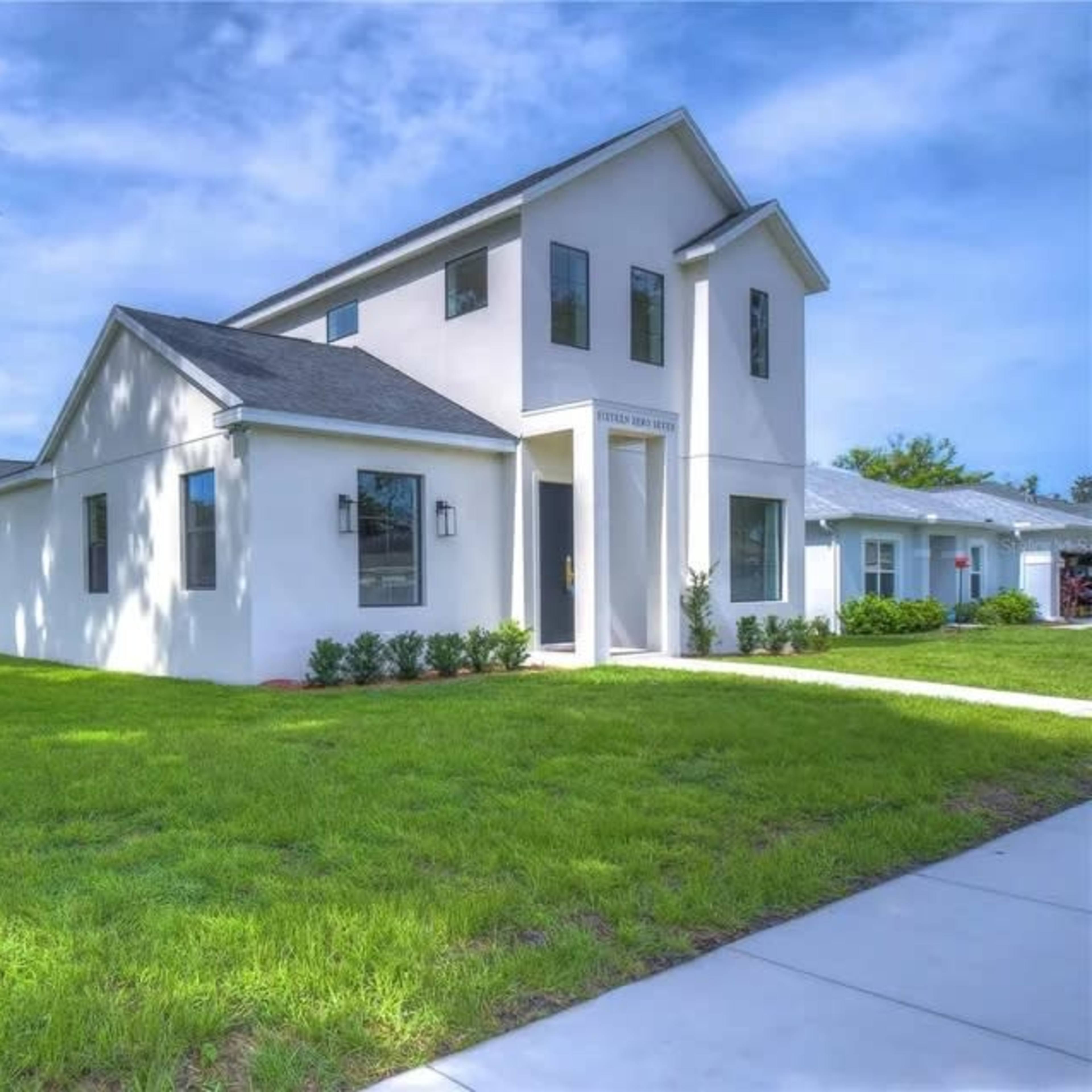 South Tampa Luxury Style Home Image in Brandon, Valrico, FL