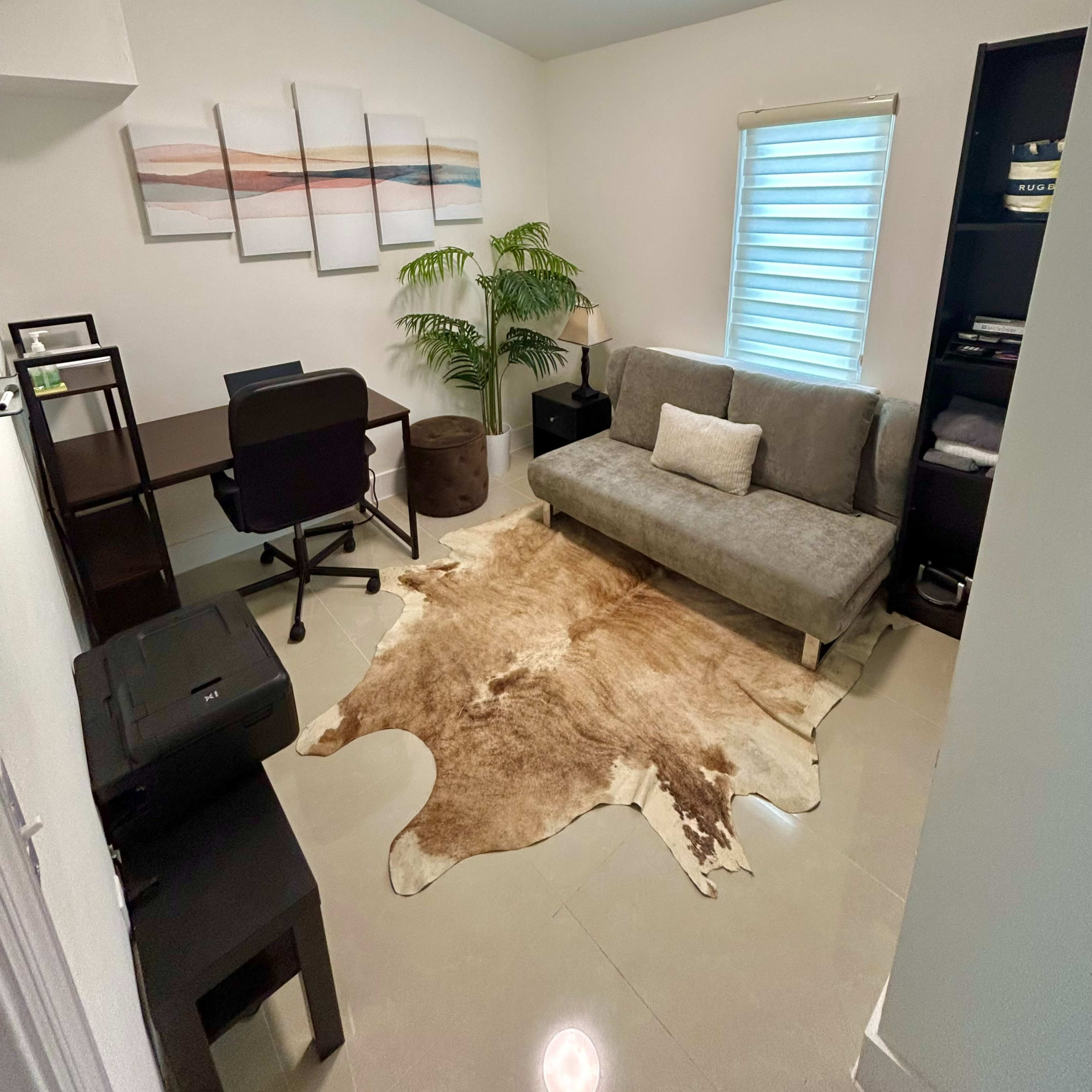 Plush Modern House Near Wynwood W/ Office & Yard Deck / Jacuzzi Image in Brownsville, Miami, FL