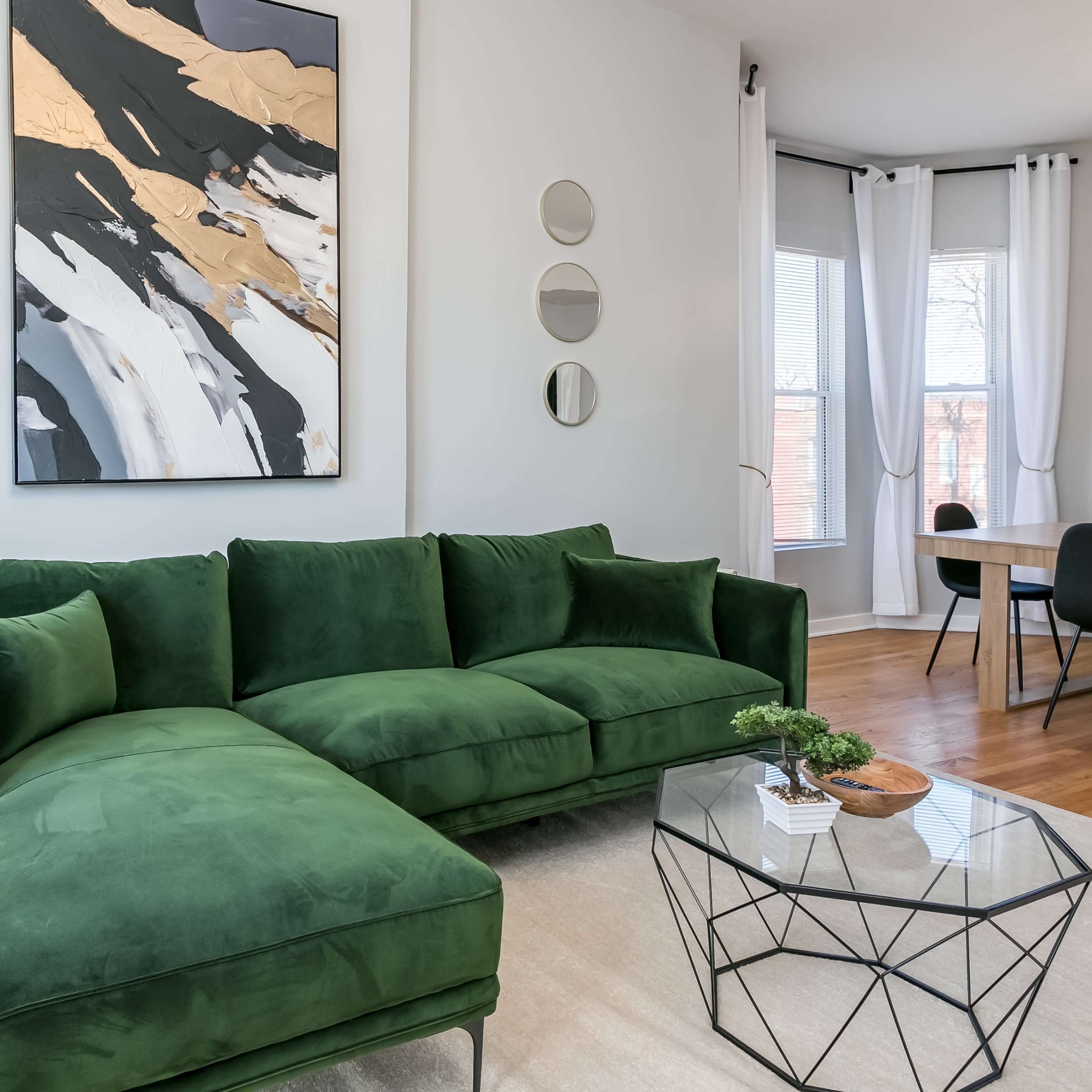 Luxury Chic Condo near Hot Attractions Image in South Shore, Chicago, IL