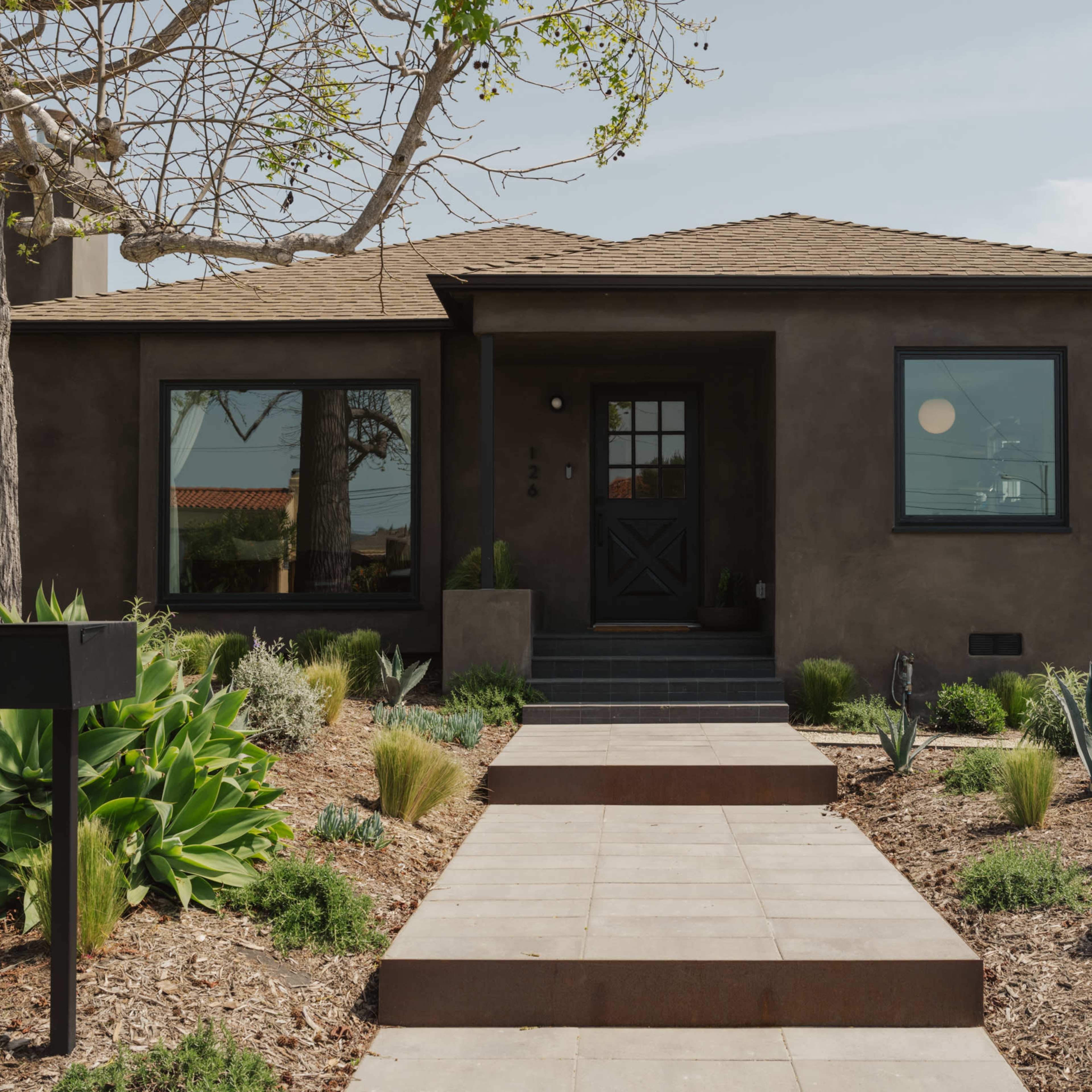 Midtown Golden Hour House Image in Ventura, Ventura, CA