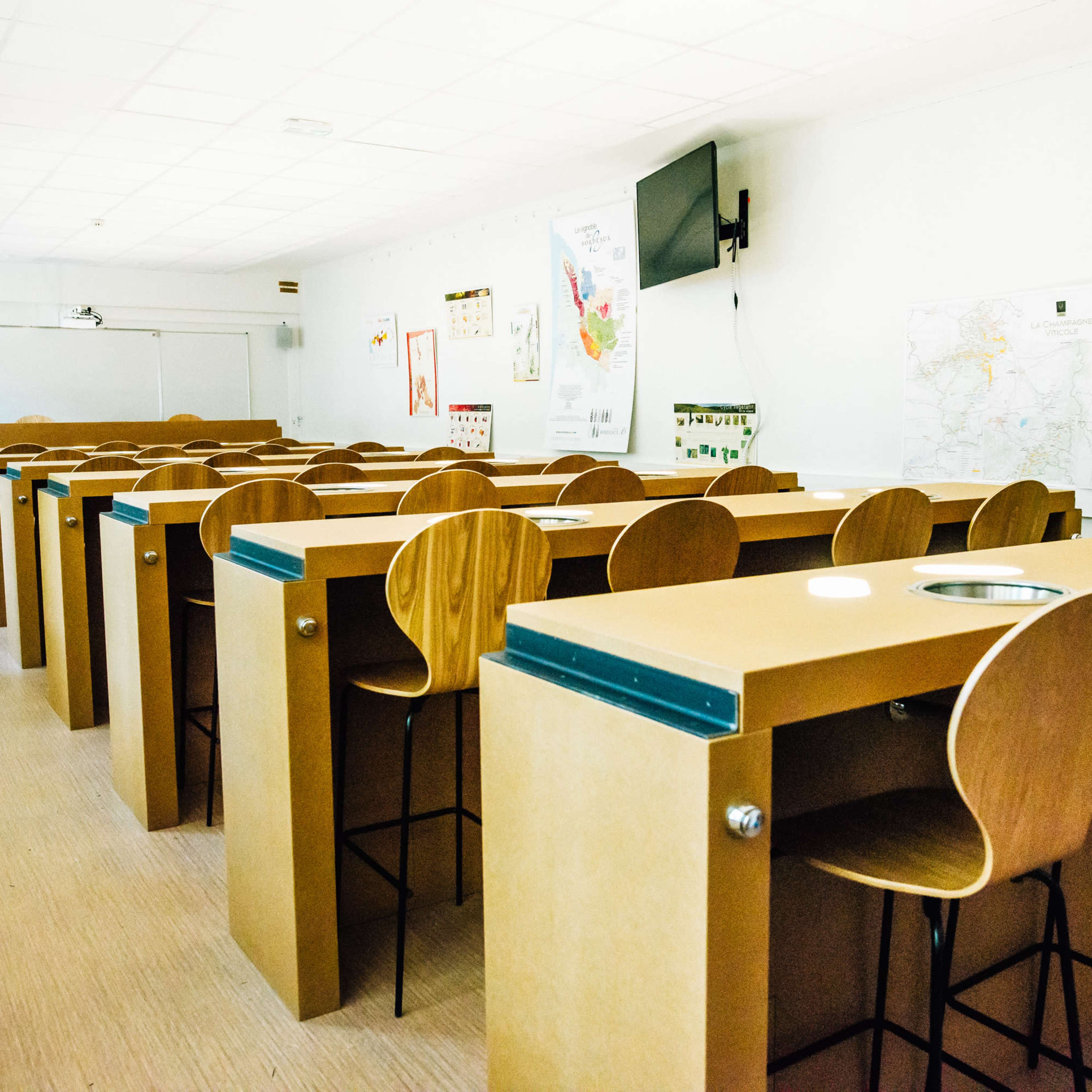 Laboratoire de dégustation de vins, bières et spiritueux Image dans Picpus, Paris, Île-de-France