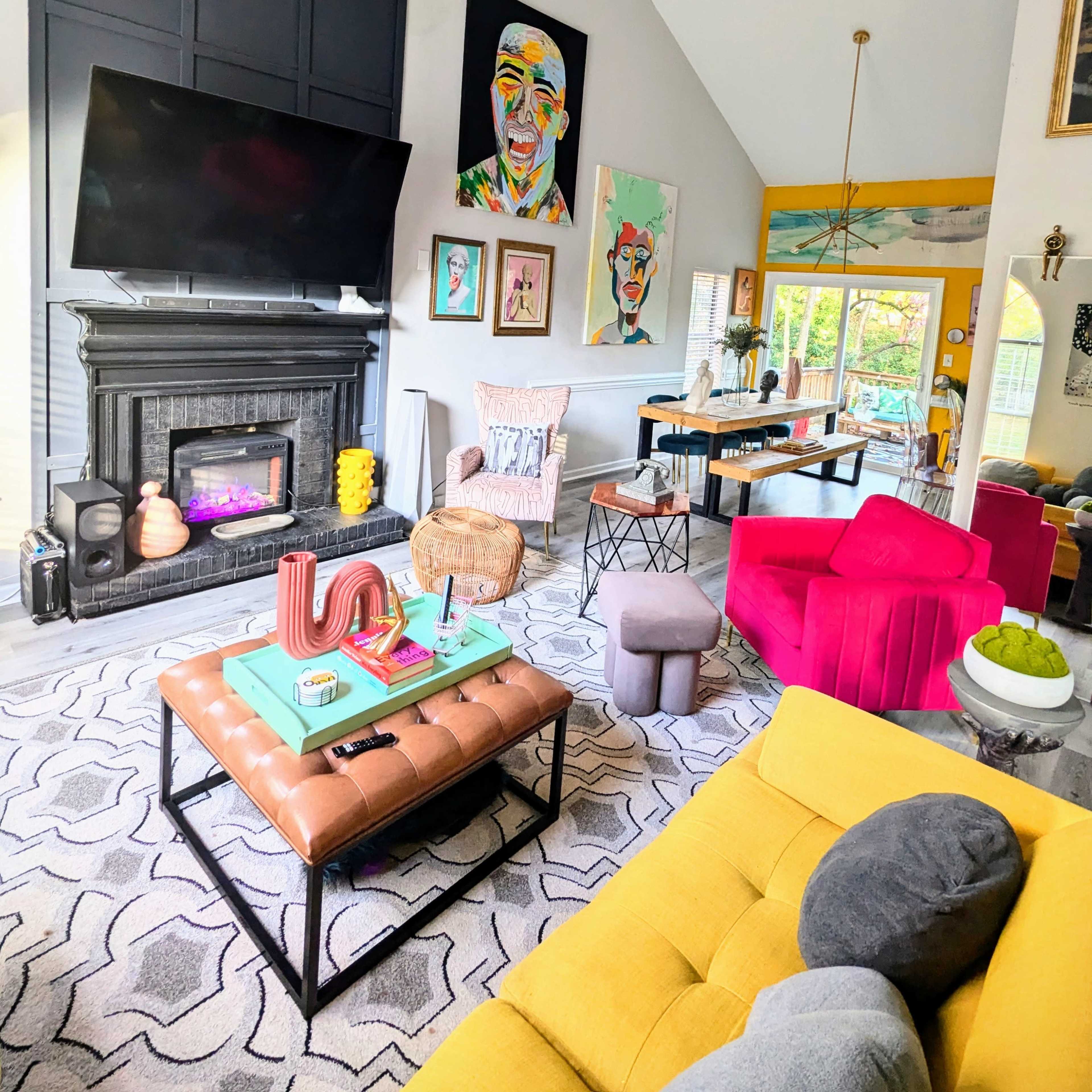 Colorful Unique Artsy Home in Charlotte Natural Lighting Spacious Image in Wedgewood, Charlotte, NC