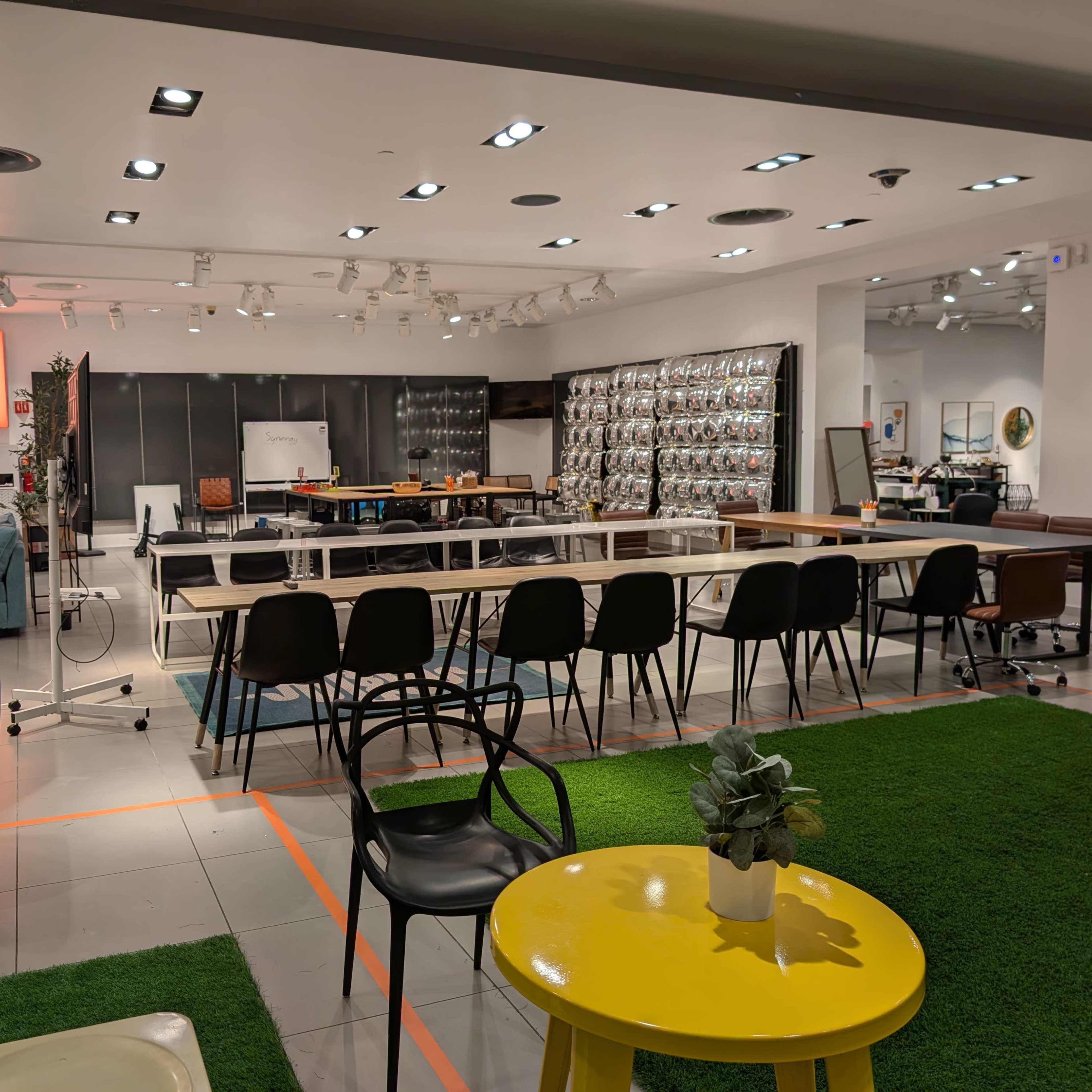 Orange Door Spaces: 4000 Sq Ft Fun Conference Space Image in North Redondo, Redondo Beach, CA