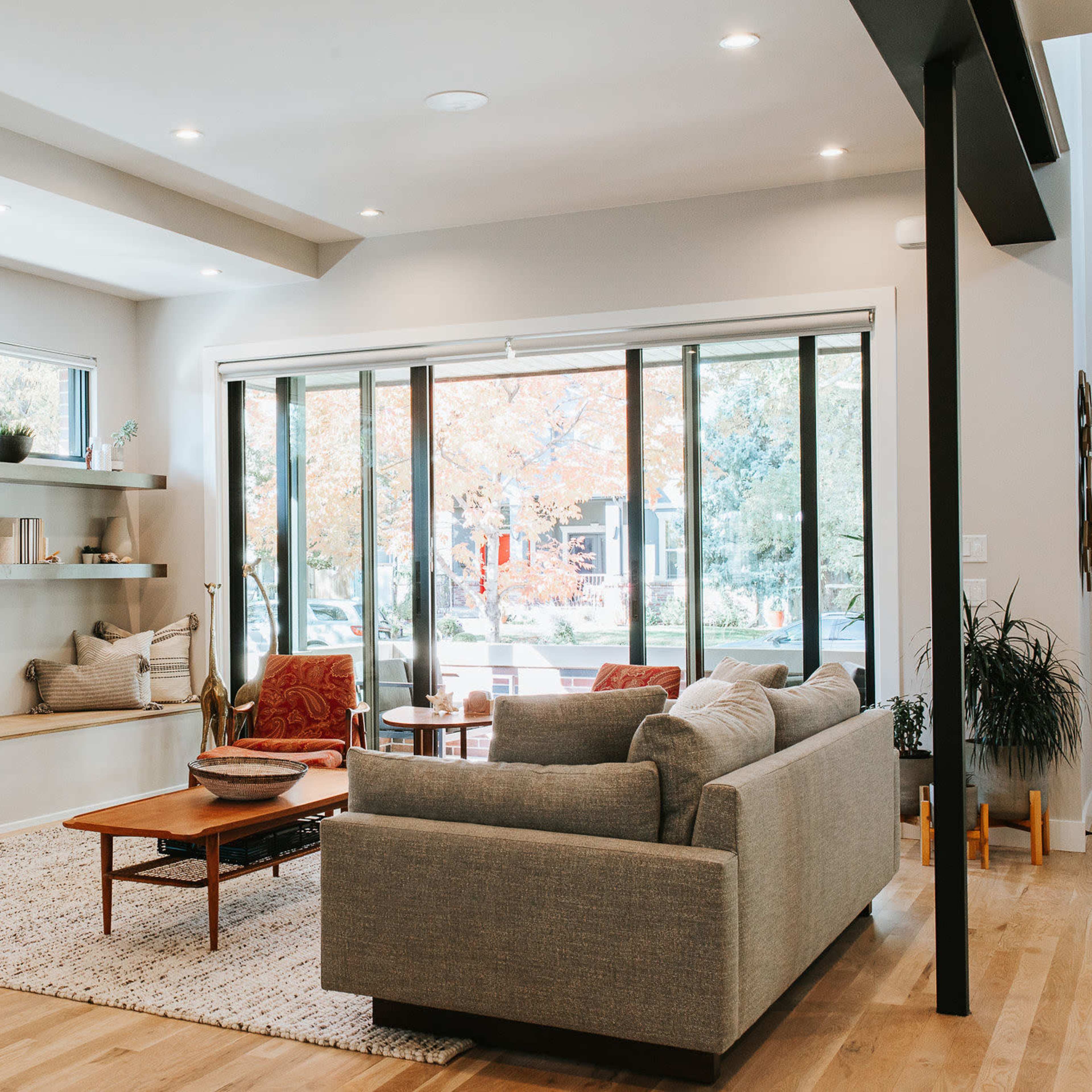 Mid-Mod Tree-lined Neighborhood Craftsman Image in Platt Park, Denver, CO